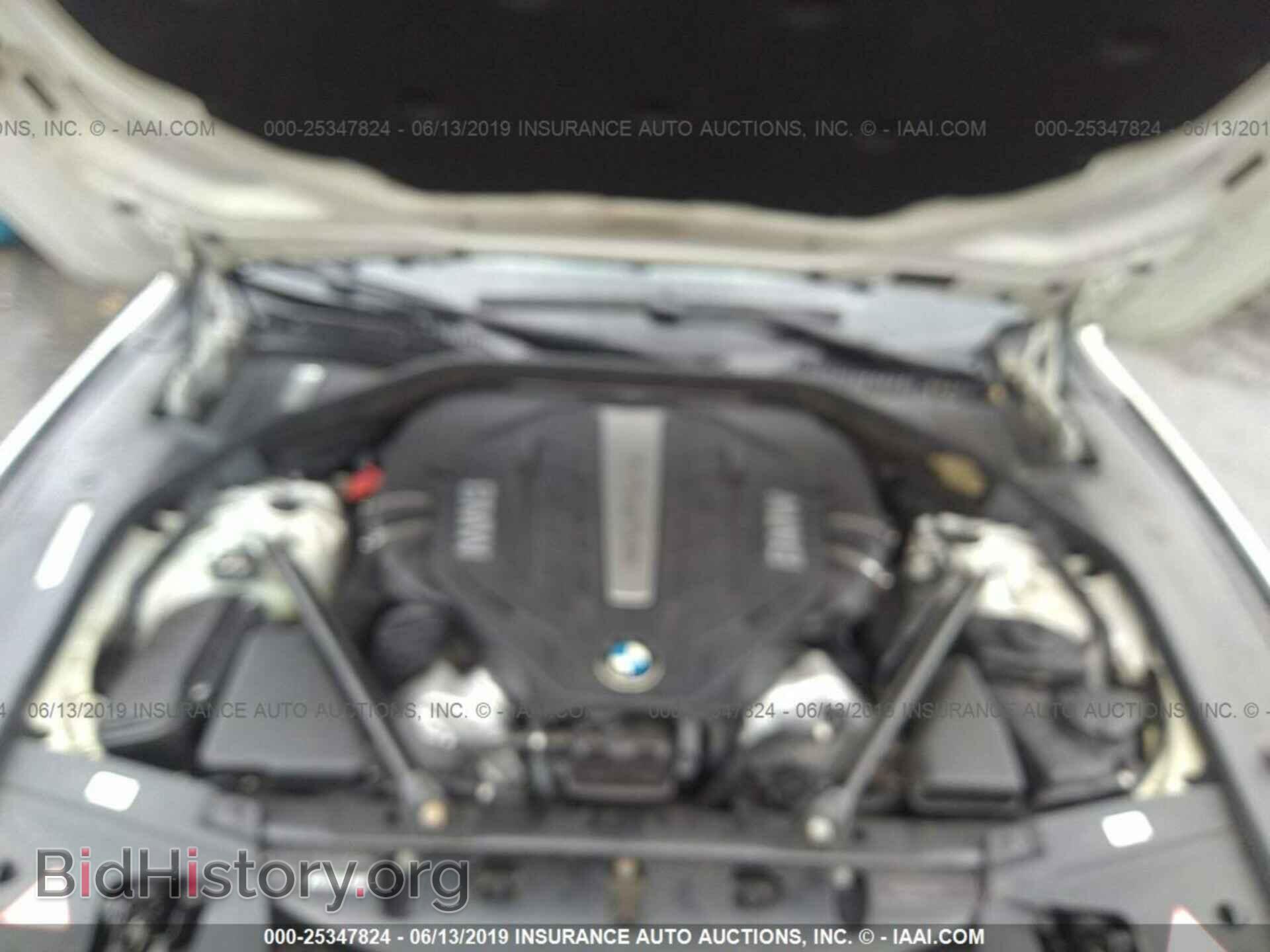 2012 BMW 750 - VIN: WBAKC8C50CC435218 - Фото 10