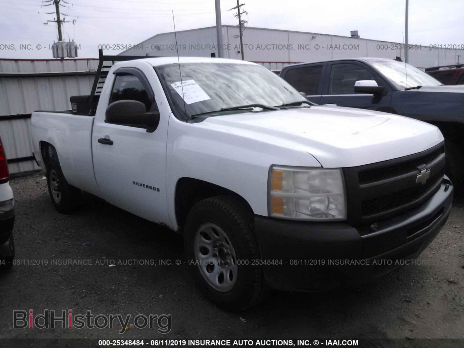 Фотография 1GCNCPE04BZ348946 - CHEVROLET SILVERADO 2011