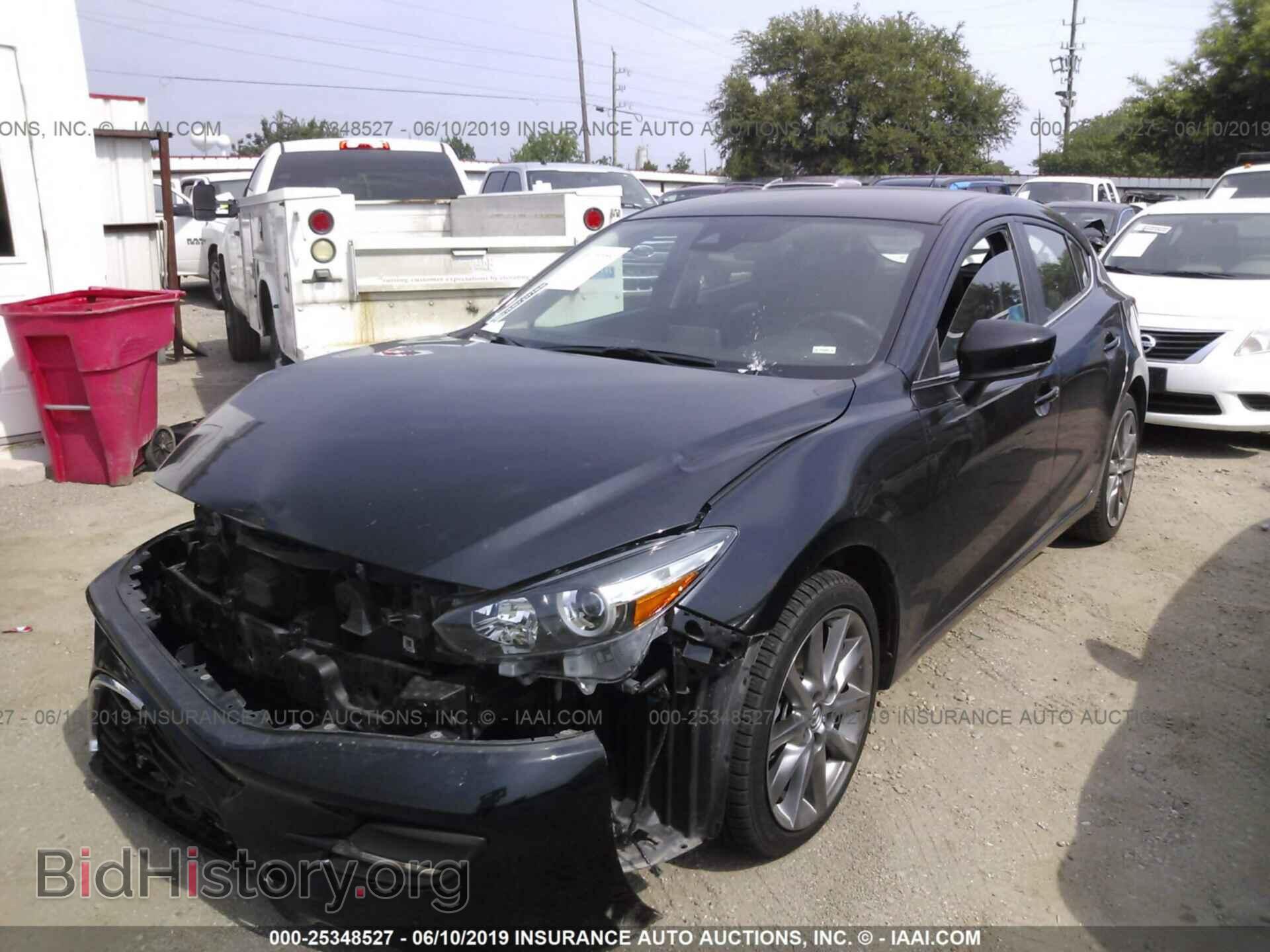 2018 MAZDA 3 - VIN: 3MZBN1L31JM200709 - Фото 2