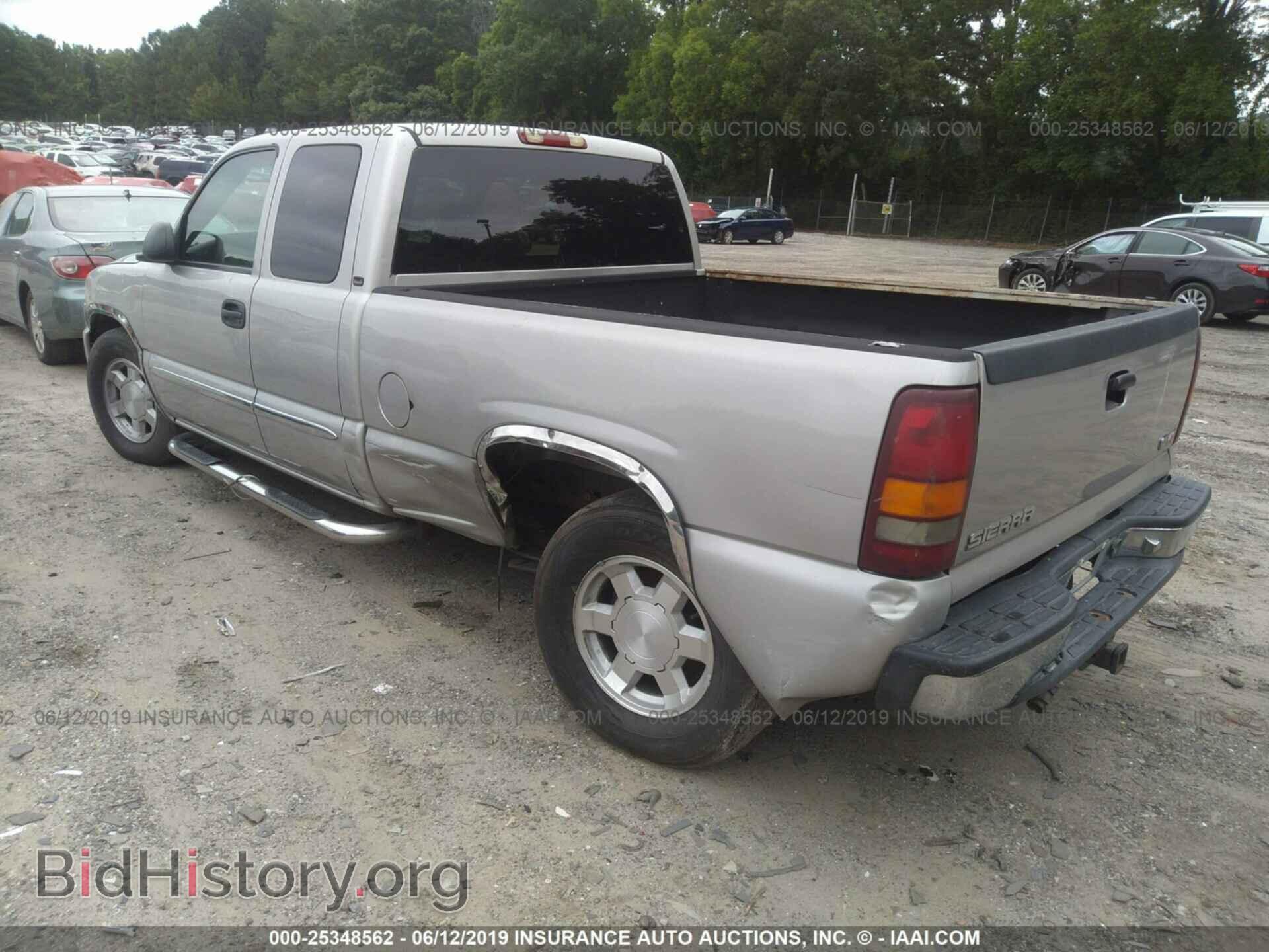2004 GMC NEW SIERRA - VIN: 2GTEC19T341175109 - Фото 3