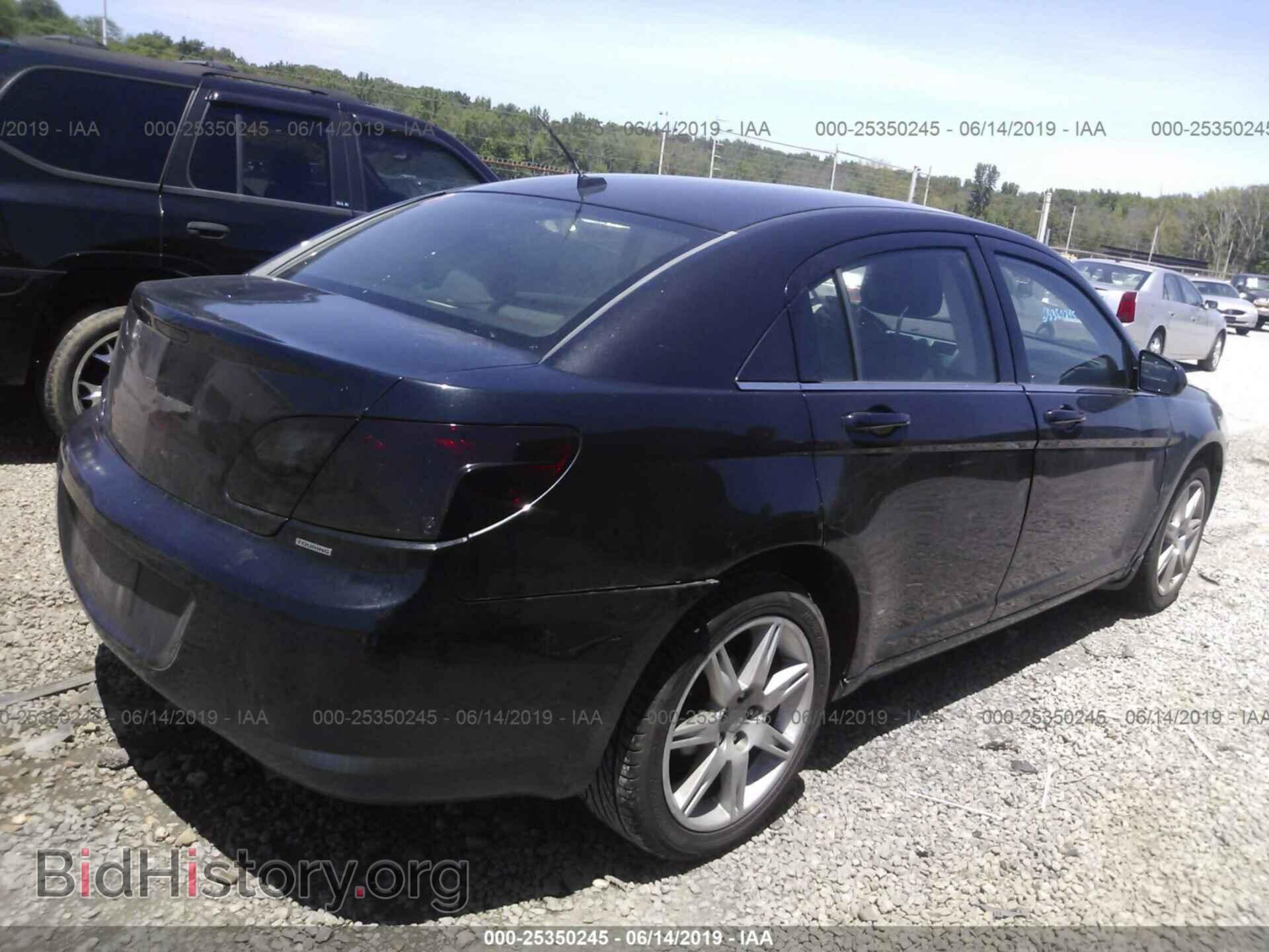 2010 CHRYSLER SEBRING - VIN: 1C3CC4FB0AN212393 - Фото 4