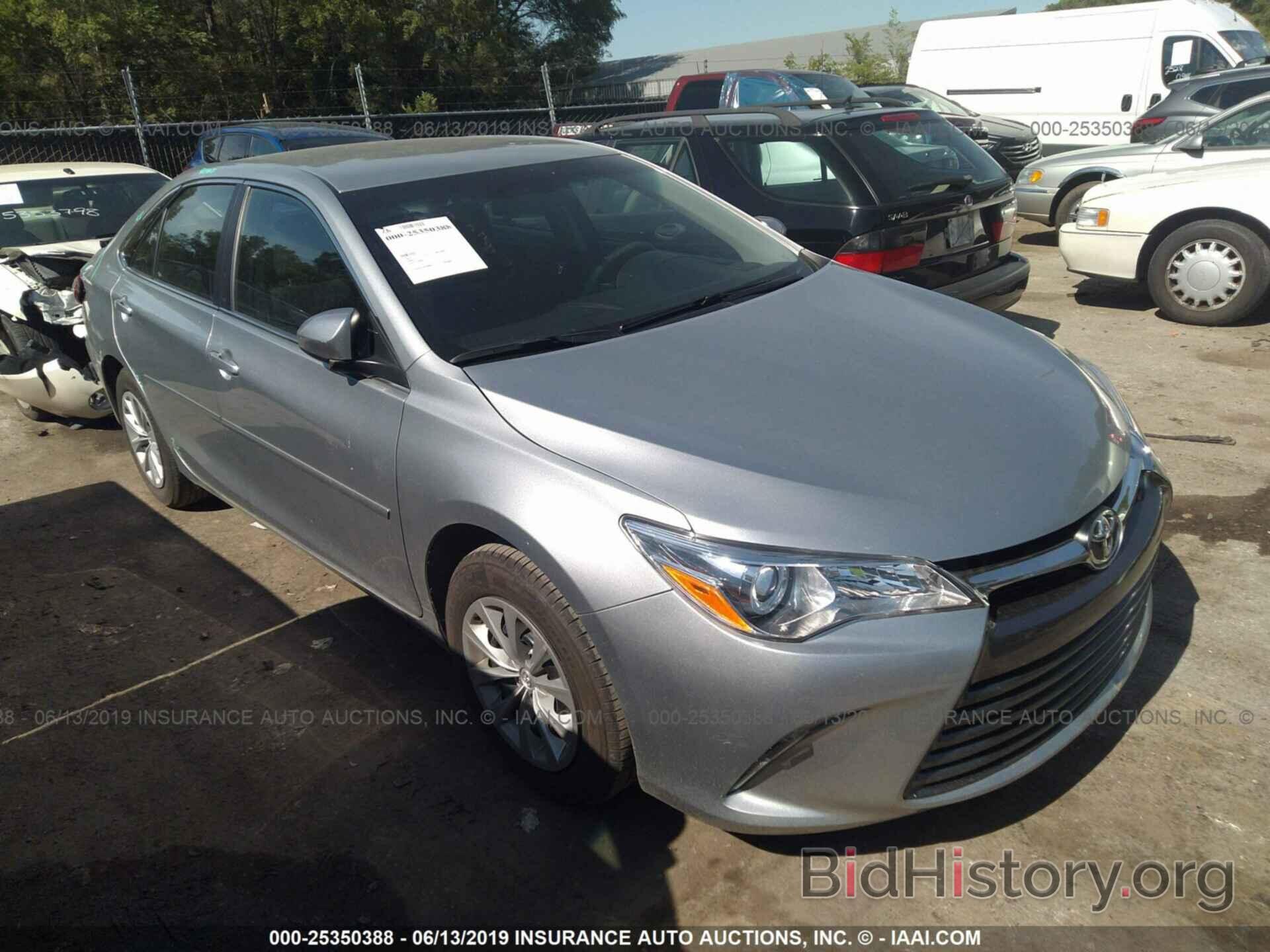 Photo 4T4BF1FK5FR463082 - TOYOTA CAMRY 2015
