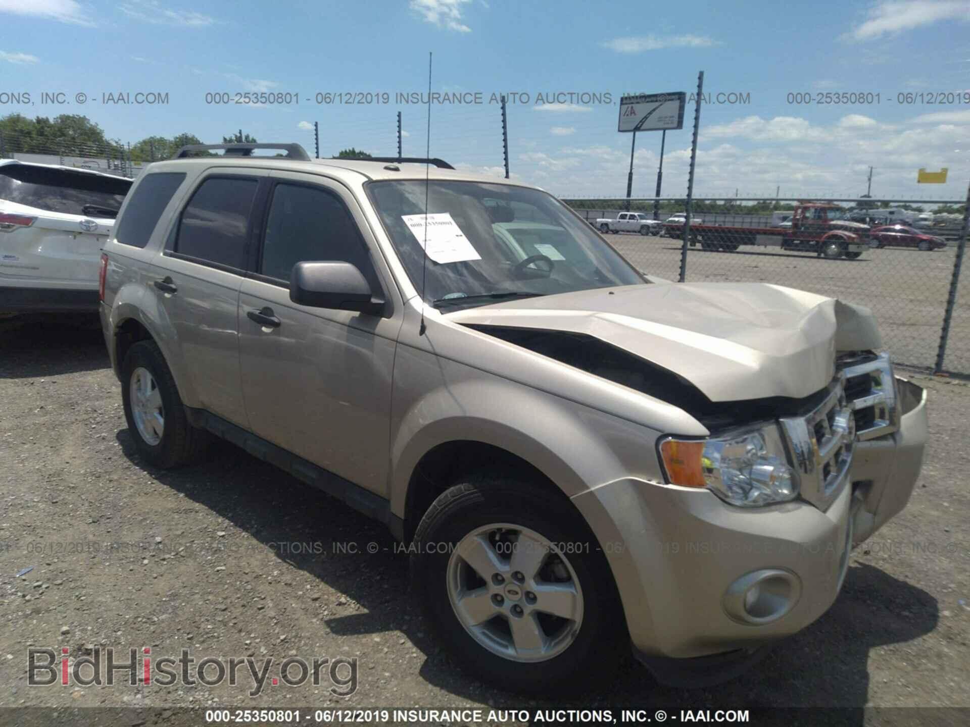 Photo 1FMCU0DG8BKB26683 - FORD ESCAPE 2011