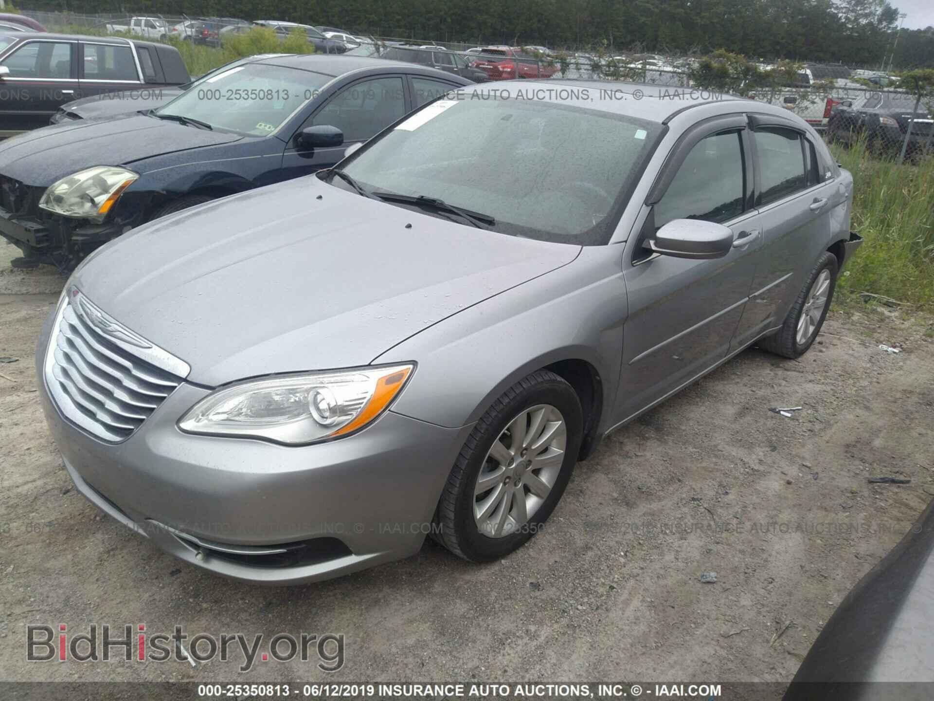 2013 CHRYSLER 200 - VIN: 1C3CCBBB0DN666125 - Photo 2