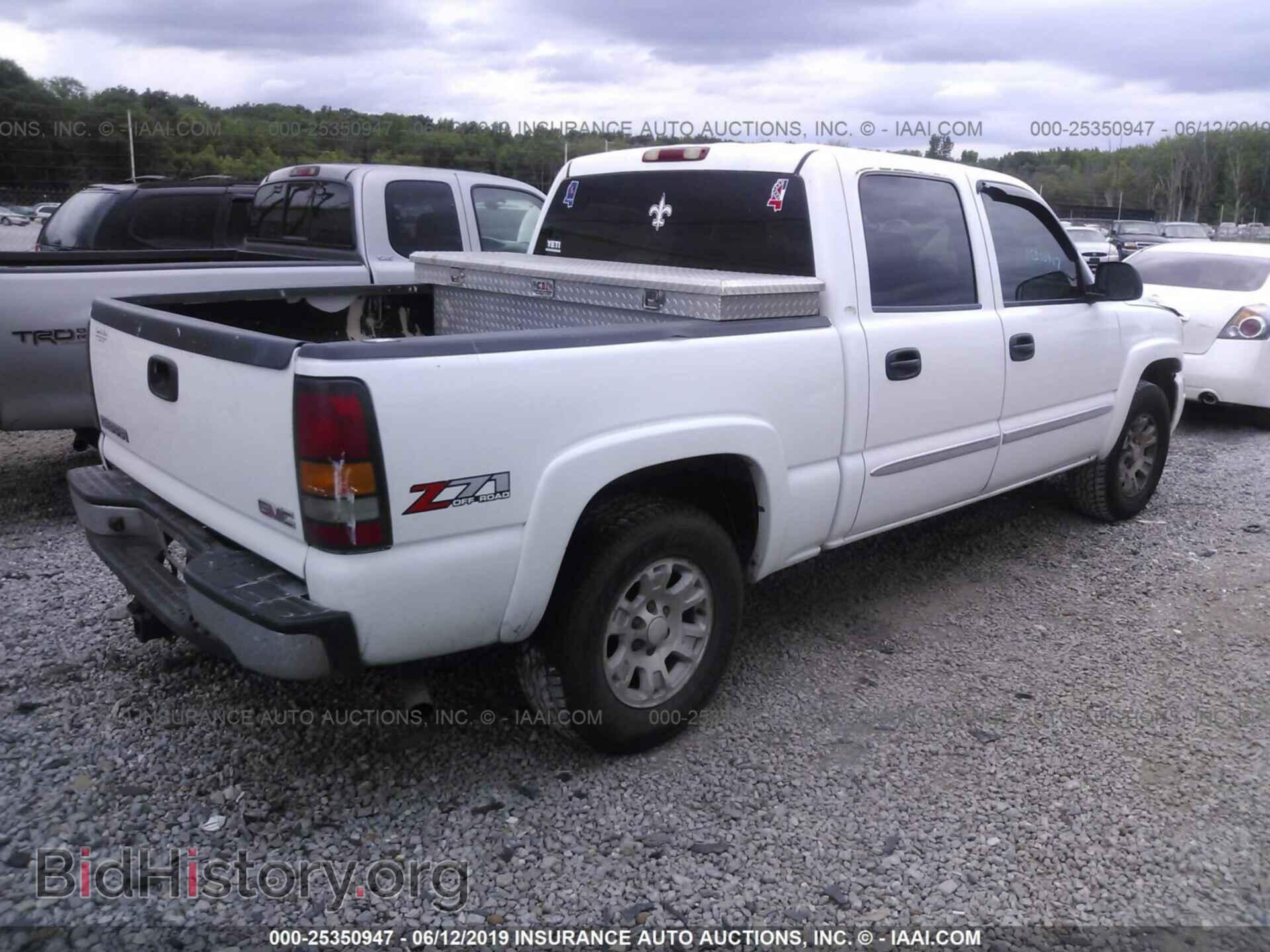 2006 GMC NEW SIERRA - VIN: 2GTEK13T461237115 - Фото 4