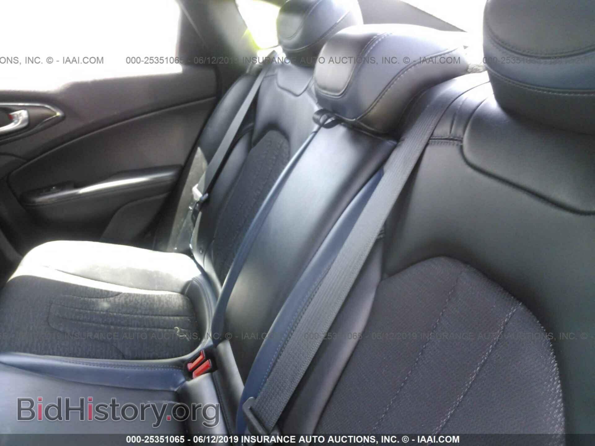 2016 CHRYSLER 200 - VIN: 1C3CCCBG5GN178584 - Photo 8
