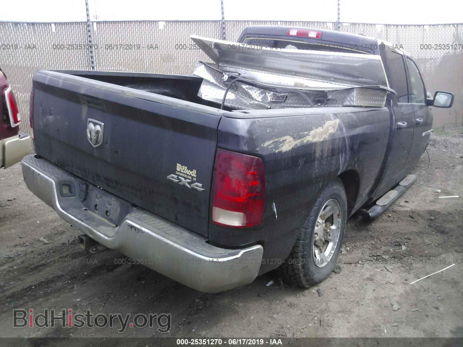 2011 DODGE RAM 1500 - VIN: 1D7RV1GTXBS539429 - Фото 4