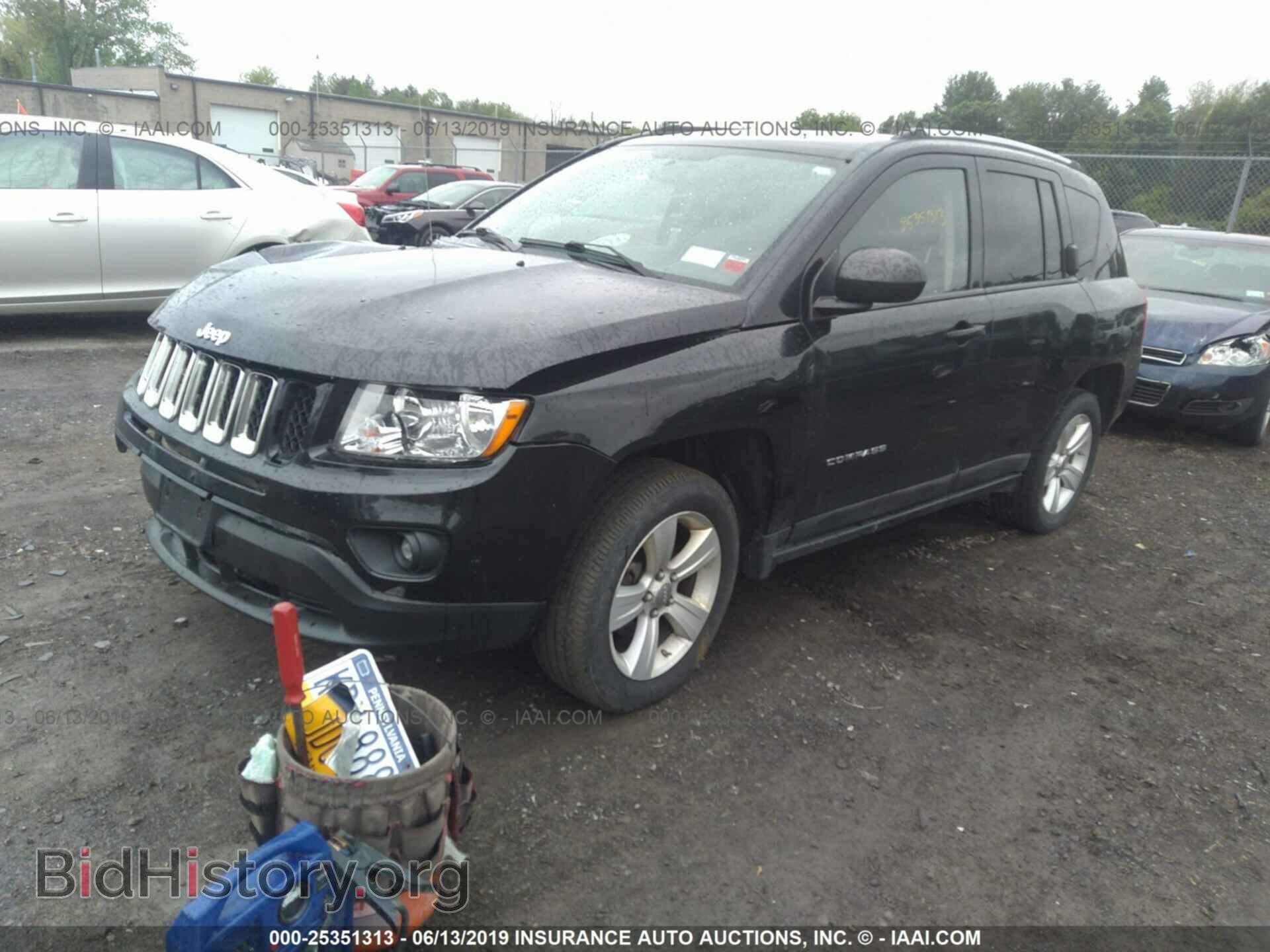 2011 JEEP COMPASS - VIN: 1J4NT1FA7BD138028 - Photo 2