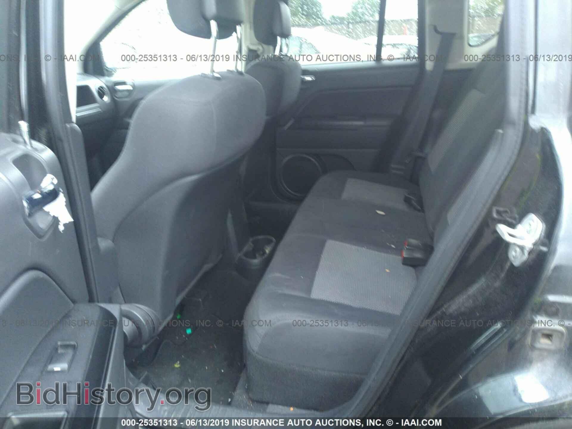 2011 JEEP COMPASS - VIN: 1J4NT1FA7BD138028 - Photo 8