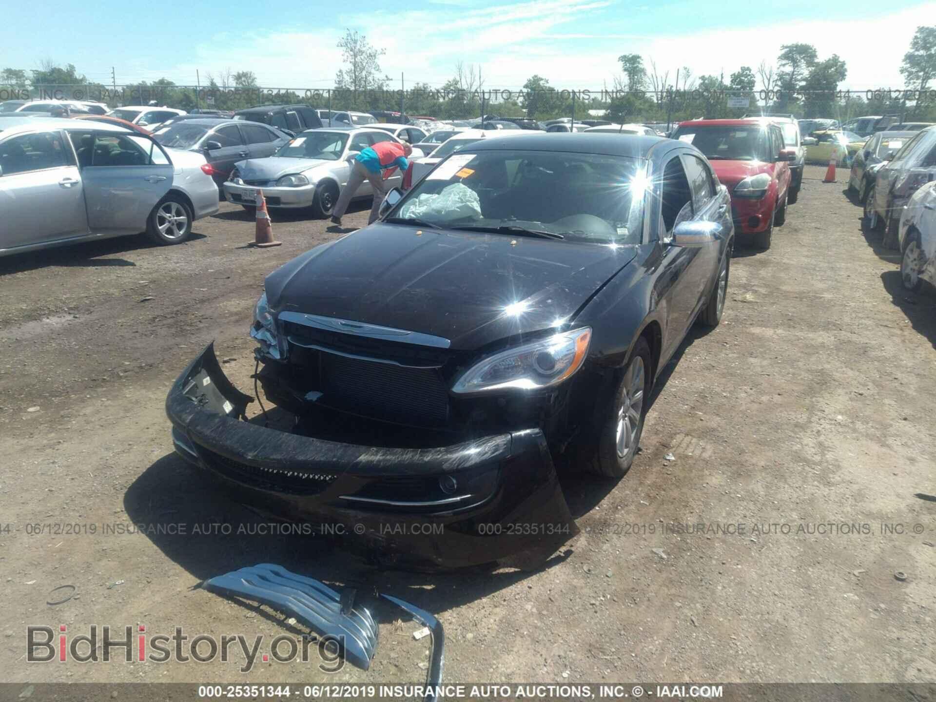 2013 CHRYSLER 200 - VIN: 1C3CCBCG7DN559924 - Photo 2