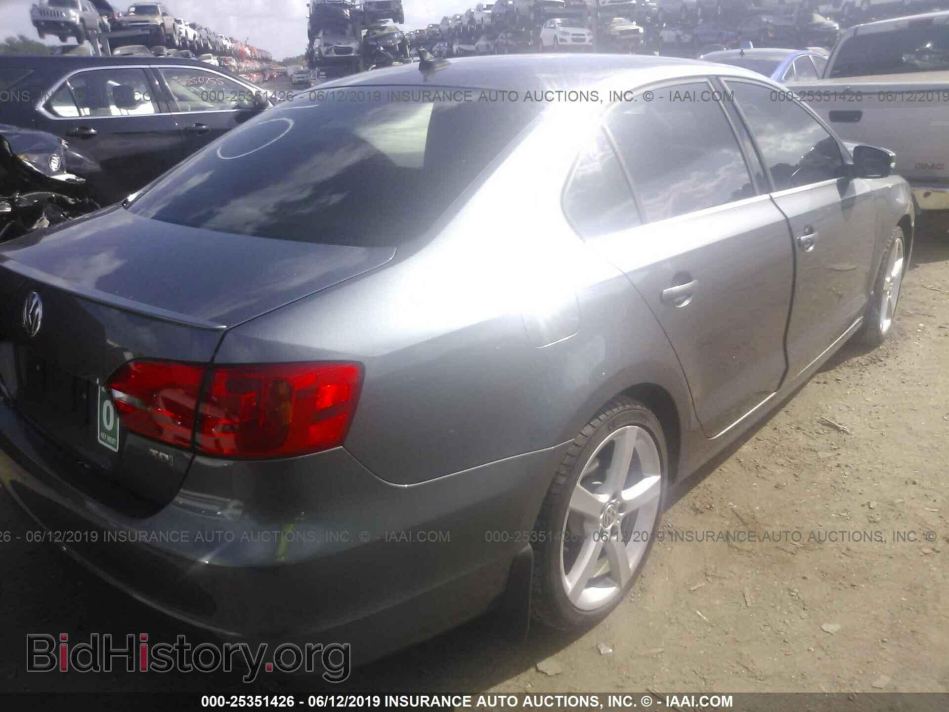 2012 VOLKSWAGEN JETTA - VIN: 3VWLL7AJ9CM064587 - Photo 4