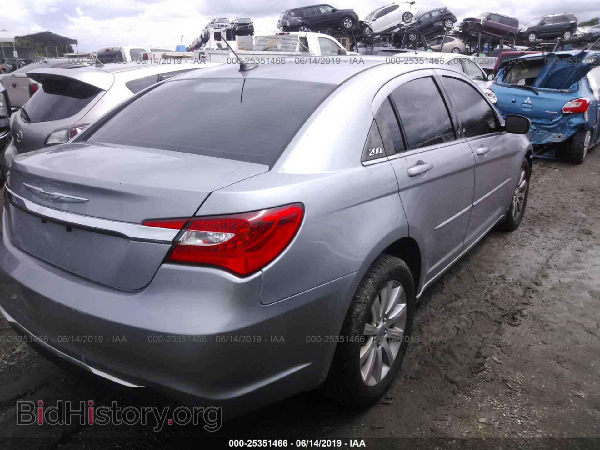 2013 CHRYSLER 200 - VIN: 1C3CCBBB4DN773100 - Photo 4