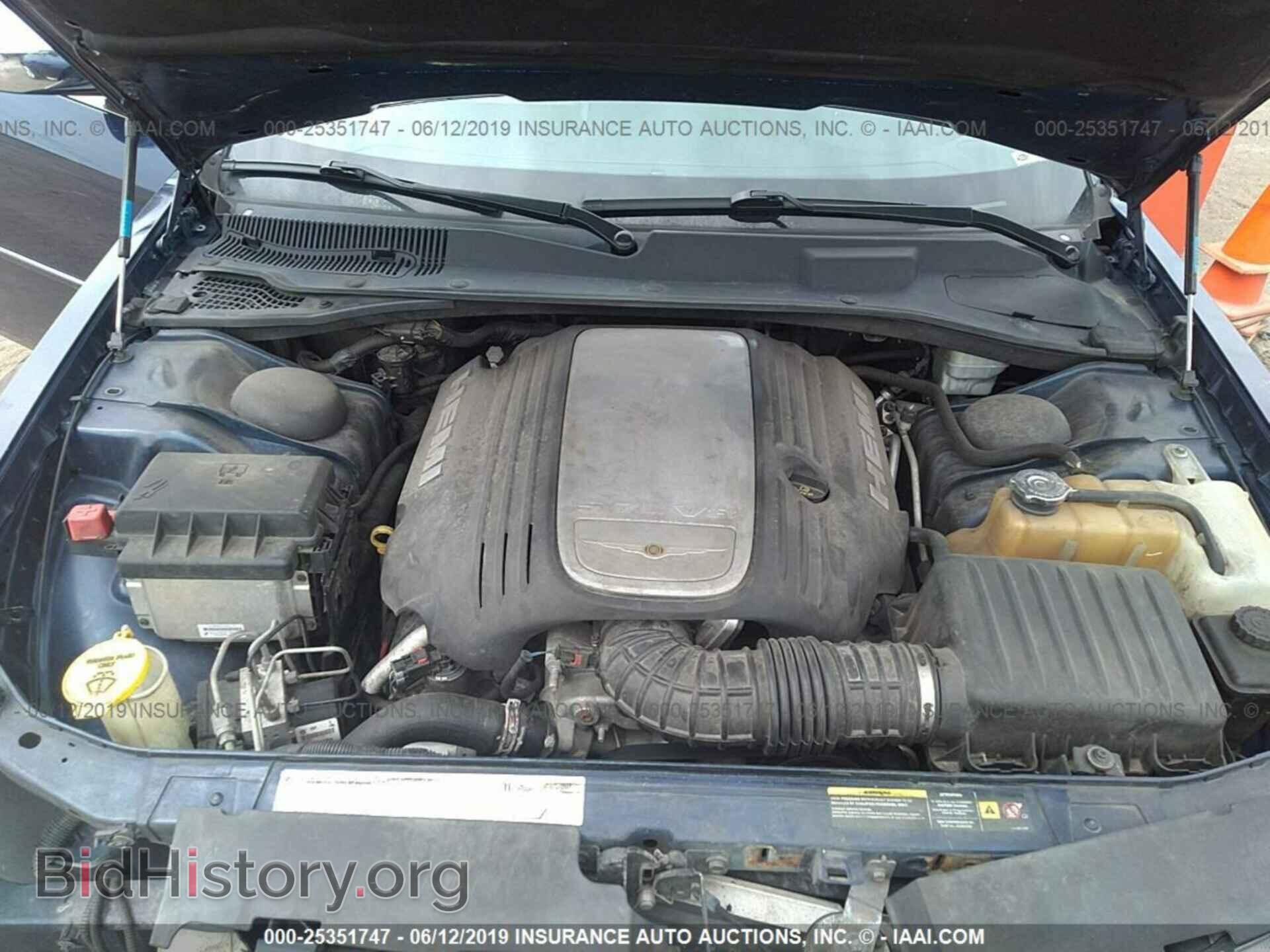 2006 CHRYSLER 300C - VIN: 2C3KA63H56H451301 - Фото 10