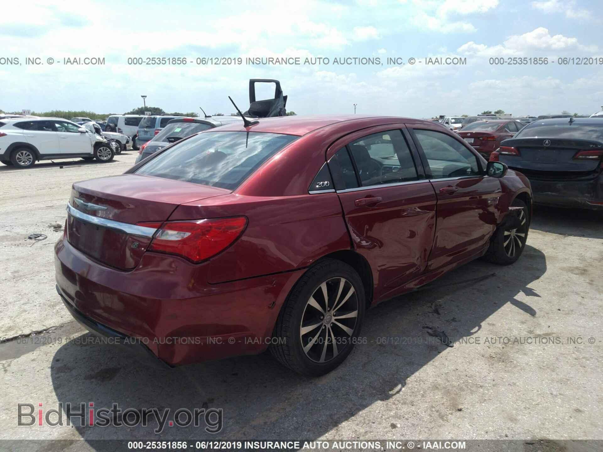 2013 CHRYSLER 200 - VIN: 1C3CCBBG9DN747538 - Фото 4