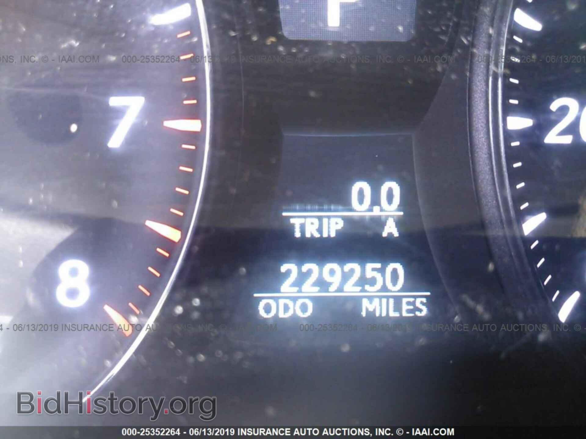 2007 LEXUS LS - VIN: JTHBL46F475007404 - Photo 7