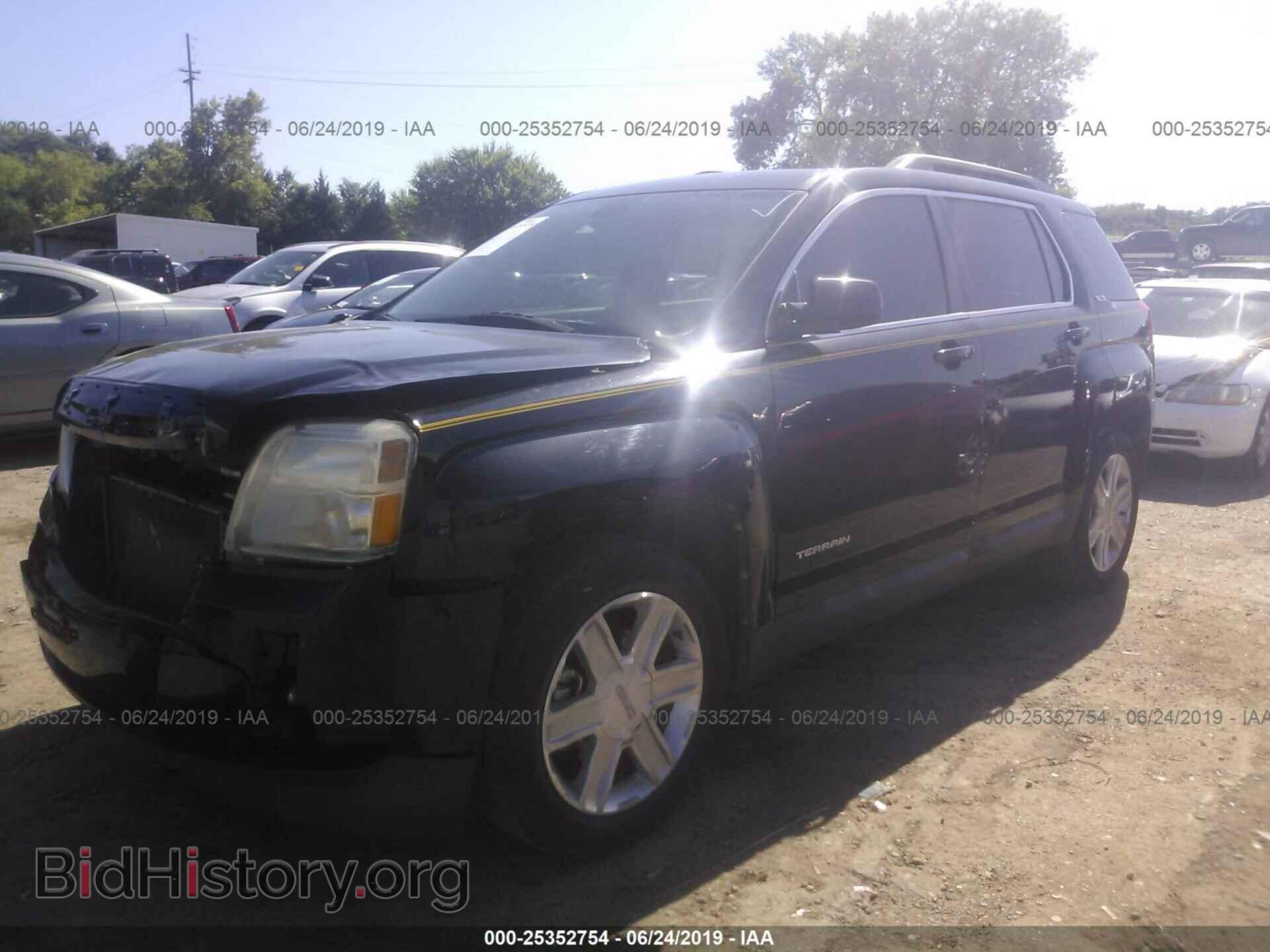 2011 GMC TERRAIN - VIN: 2CTFLSE56B6411287 - Фото 2