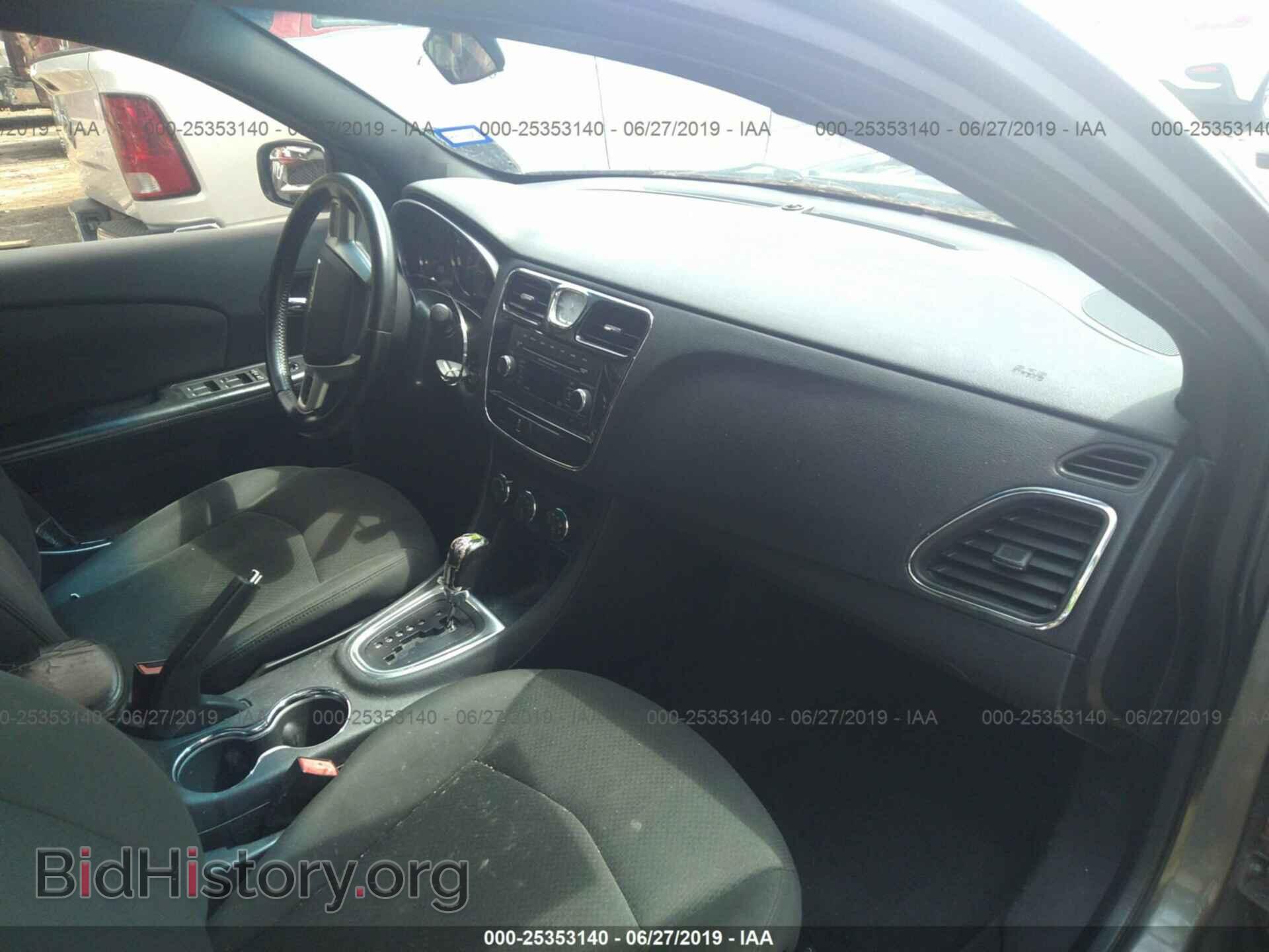 2012 CHRYSLER 200 - VIN: 1C3CCBBBXCN166682 - Фото 5