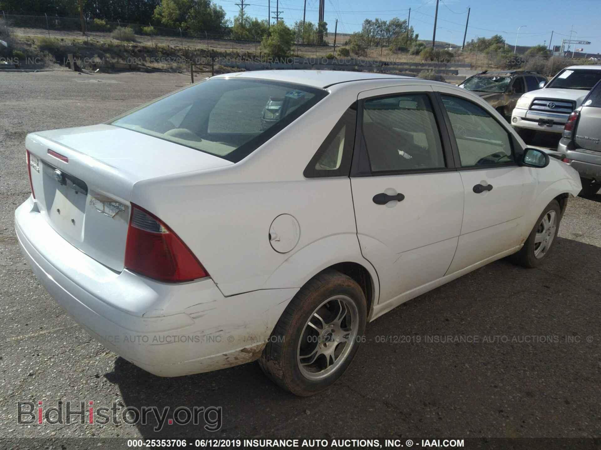 2007 FORD FOCUS - VIN: 1FAFP34N67W158577 - Фото 4