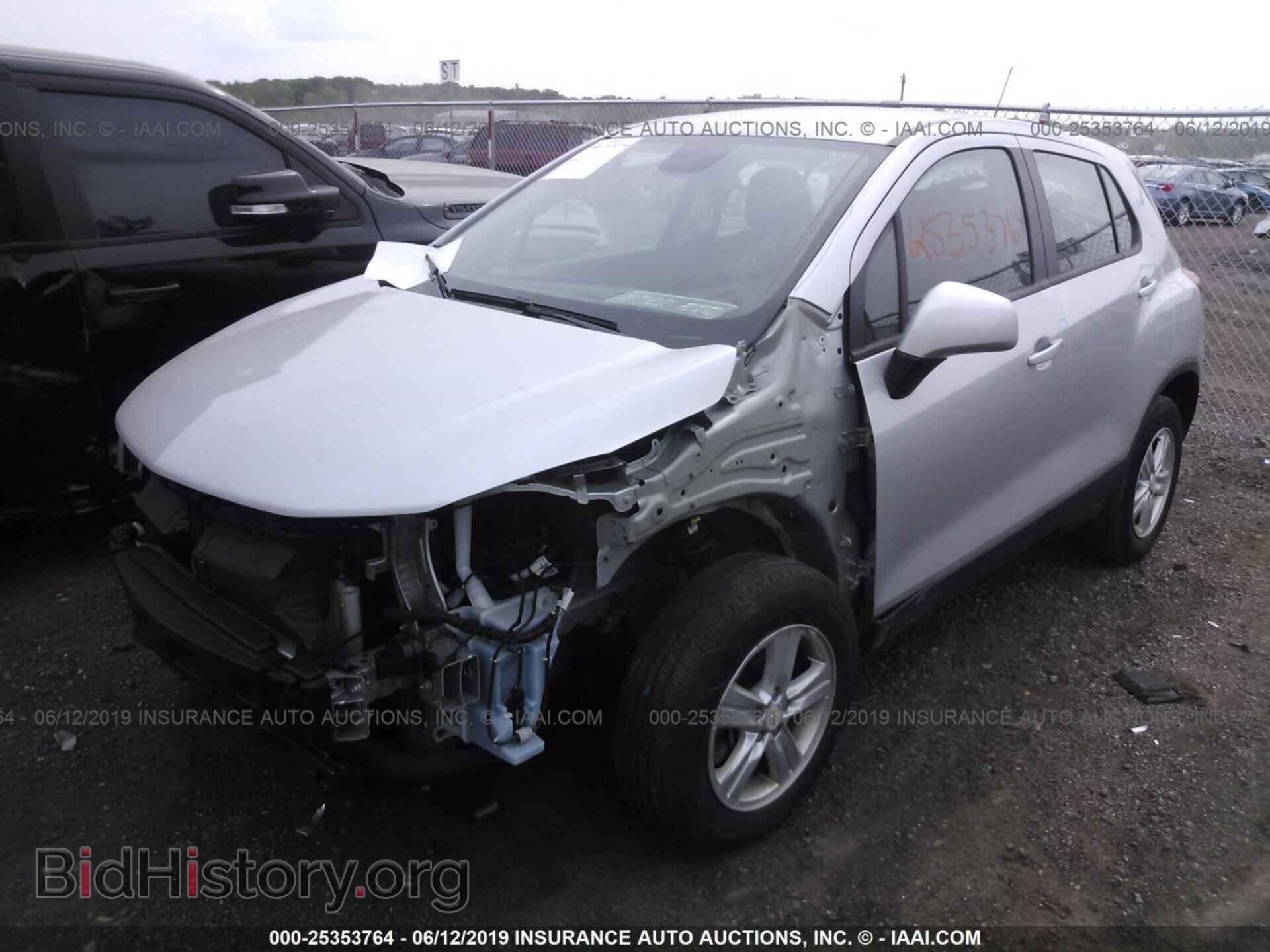 2017 CHEVROLET TRAX - VIN: 3GNCJNSB2HL194039 - Фото 2