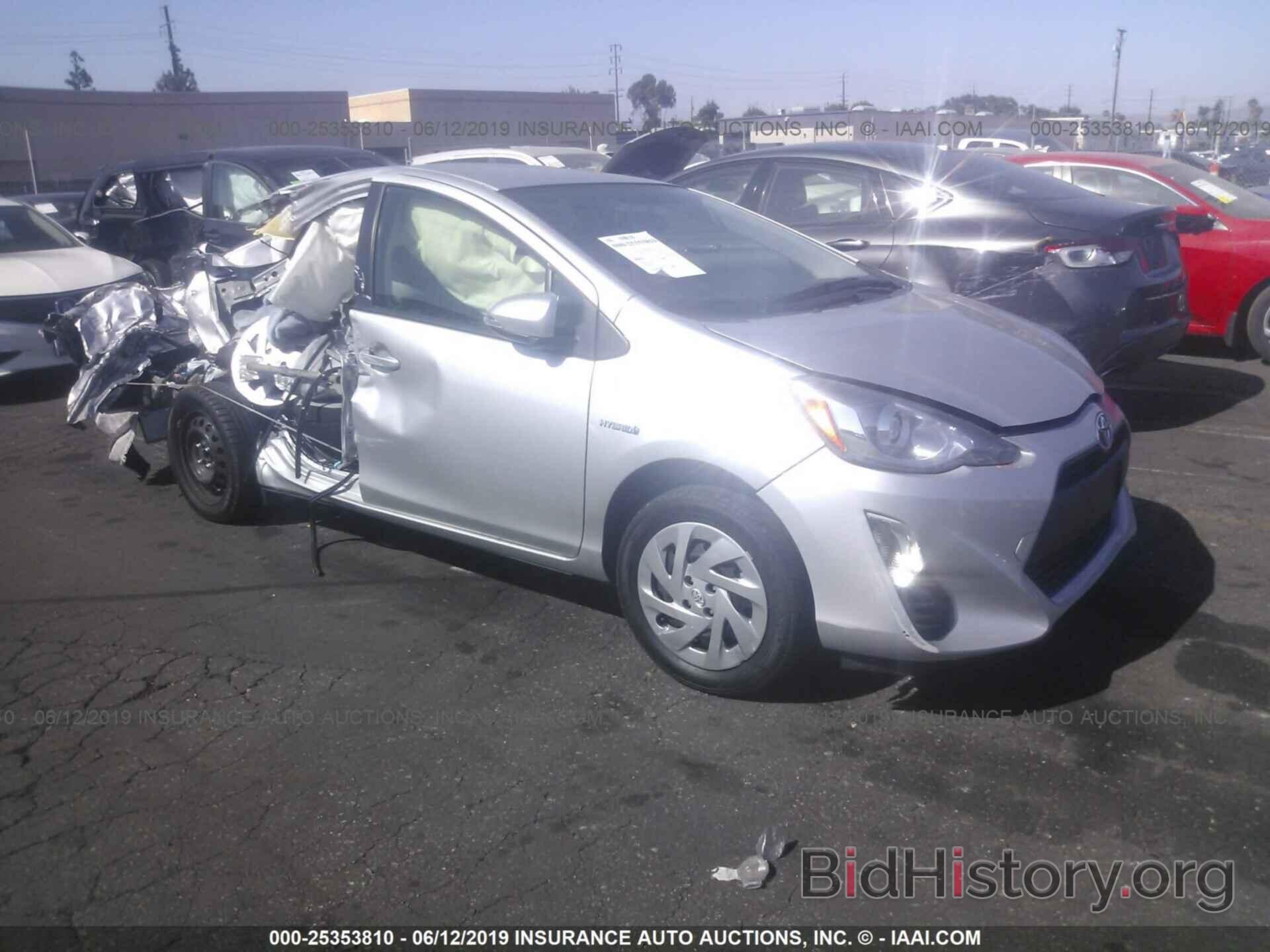 Фотография JTDKDTB36G1137325 - TOYOTA PRIUS C 2016