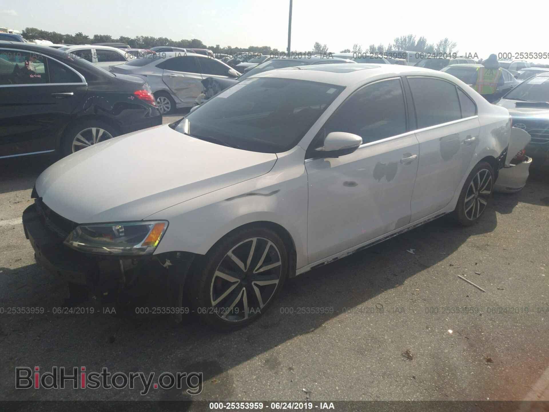 2014 VOLKSWAGEN JETTA - VIN: 3VW4S7AJ5EM376061 - Photo 2