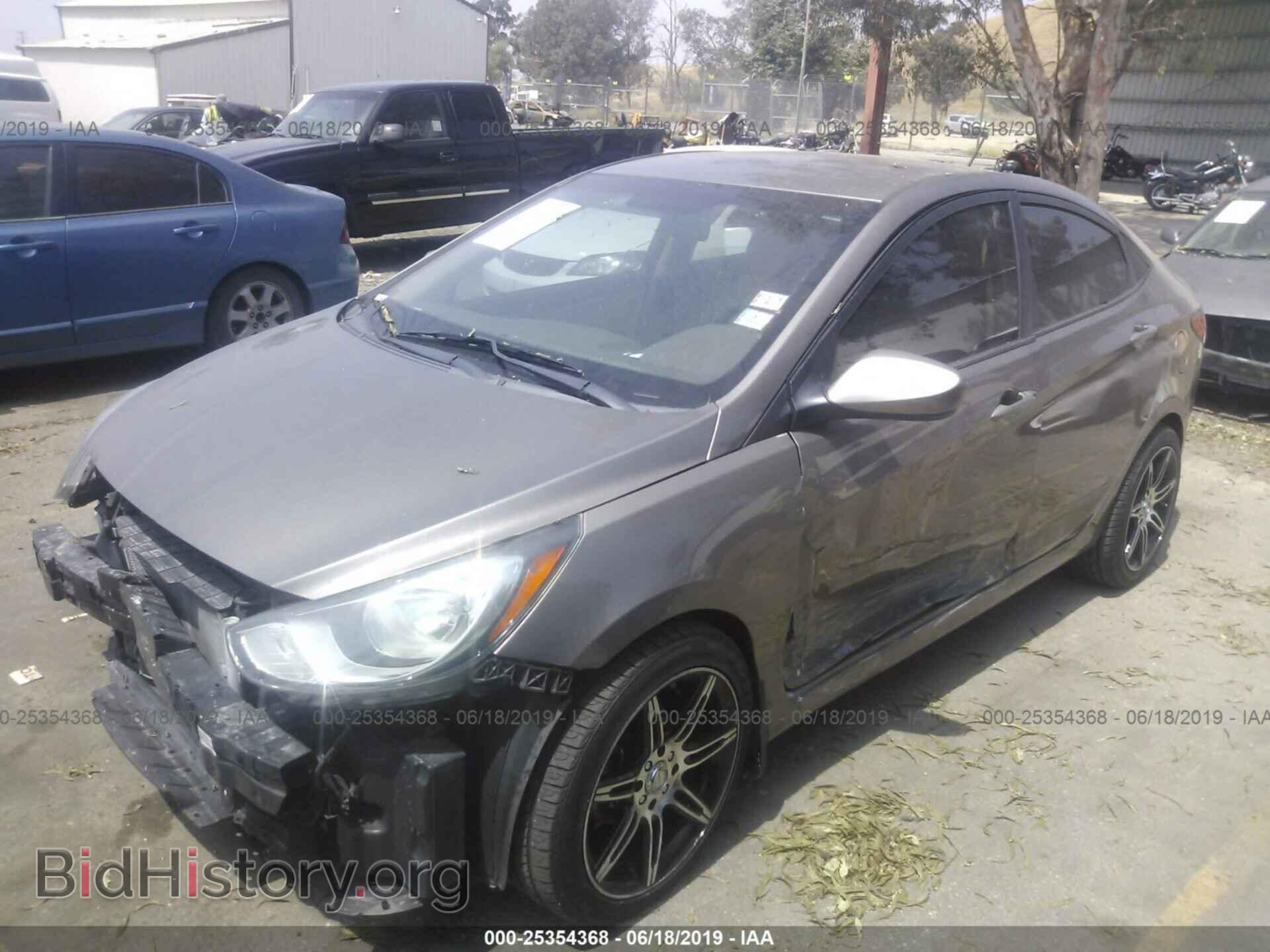 2013 HYUNDAI ACCENT - VIN: KMHCT4AE3DU549367 - Фото 2