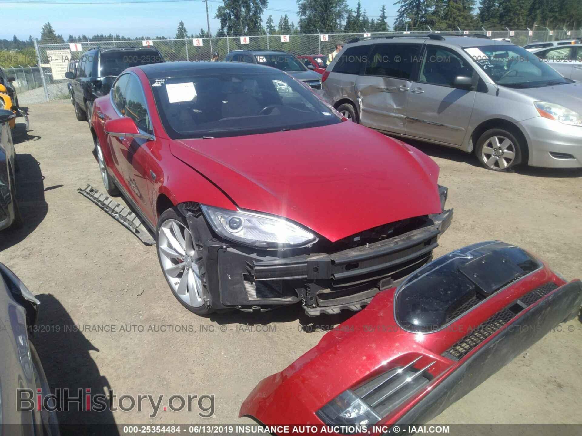 Фотография 5YJSA1E4XFF107963 - TESLA MODEL S 2015