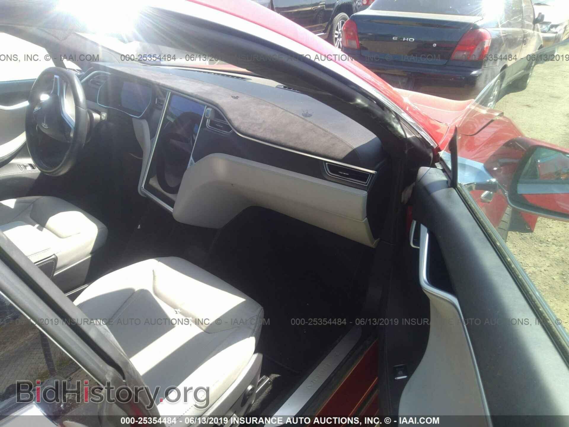 2015 TESLA MODEL S - VIN: 5YJSA1E4XFF107963 - Фото 5