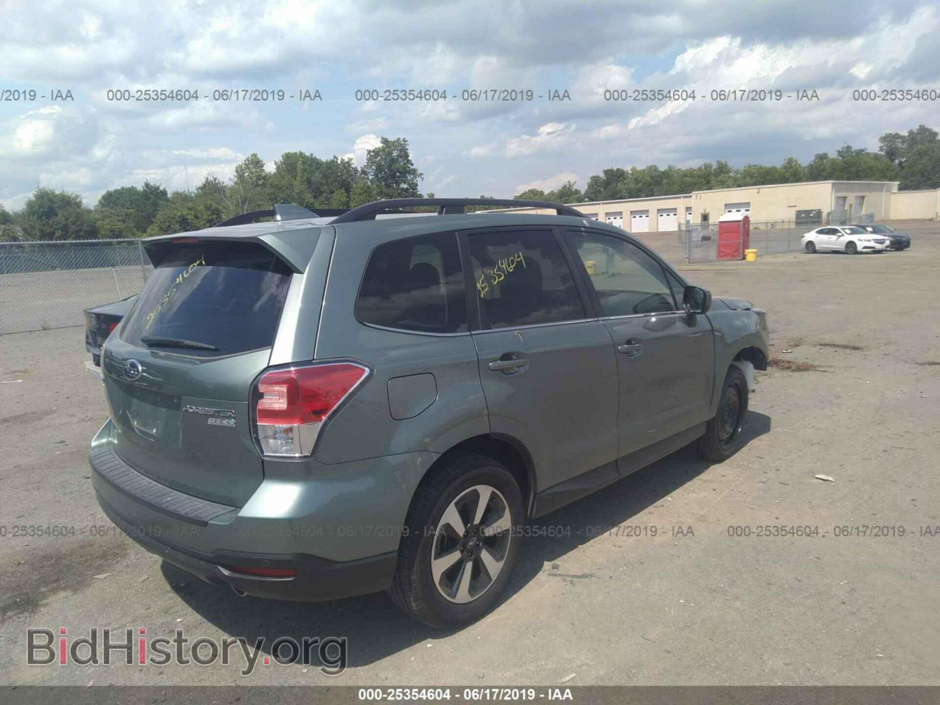 2017 SUBARU FORESTER - VIN: JF2SJARC2HH420009 - Фото 4