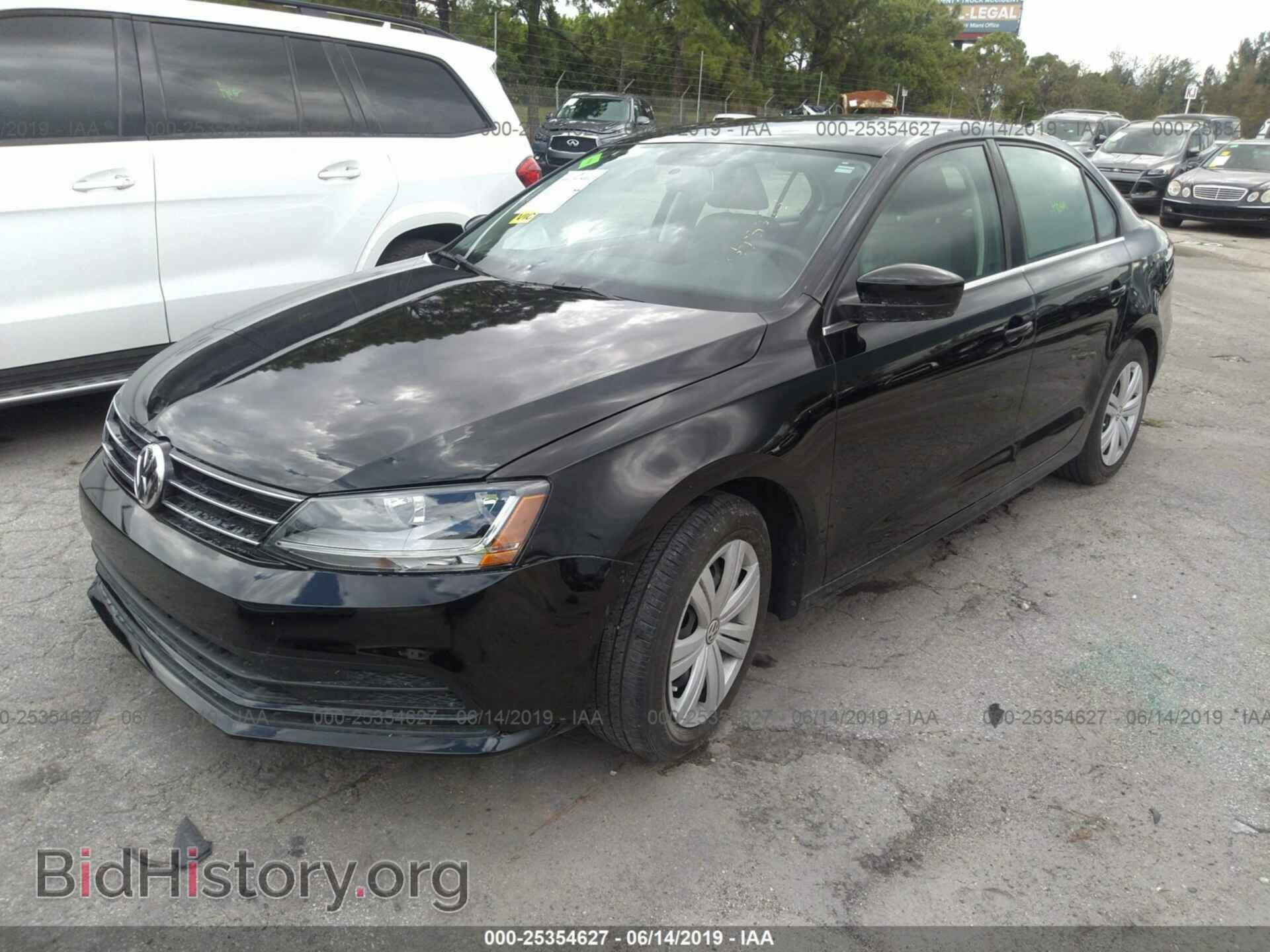 2017 VOLKSWAGEN JETTA - VIN: 3VW2B7AJ1HM403994 - Фото 2