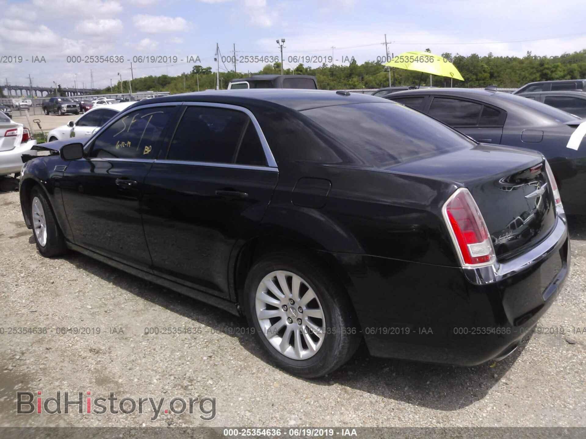2013 CHRYSLER 300 - VIN: 2C3CCAAG6DH572752 - Фото 3