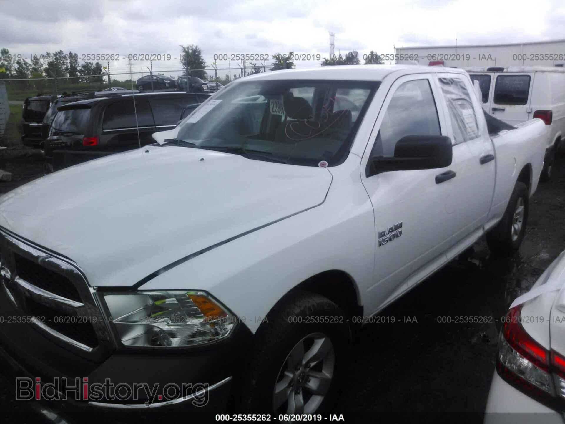 2017 RAM 1500 - VIN: 1C6RR7FG7HS558350 - Photo 2