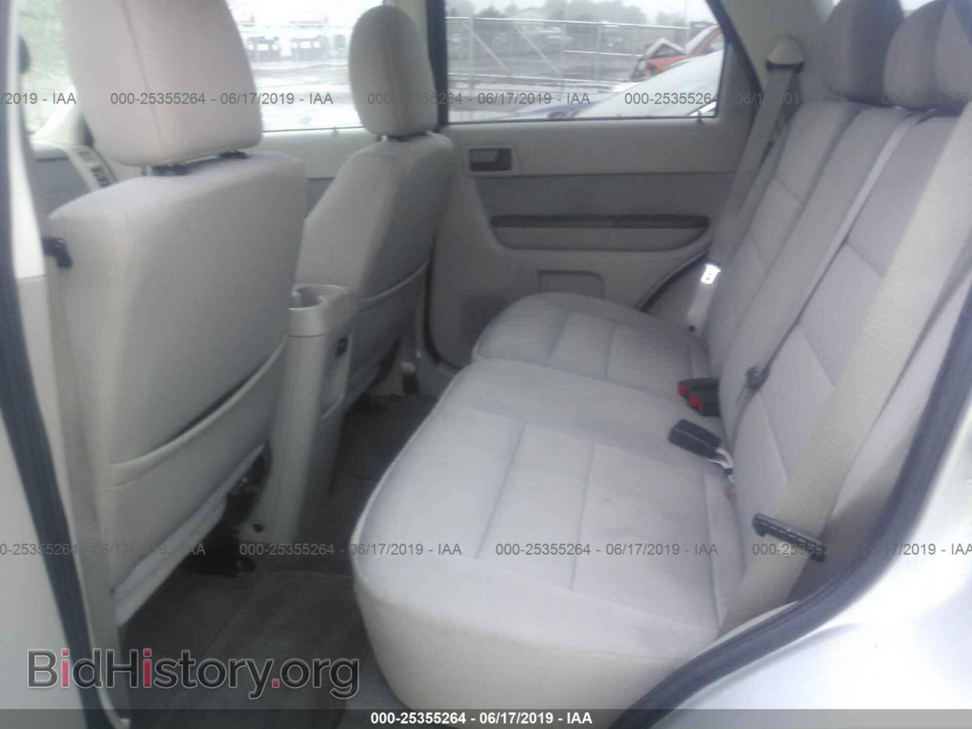 2011 FORD ESCAPE - VIN: 1FMCU0D7XBKA13429 - Фото 8