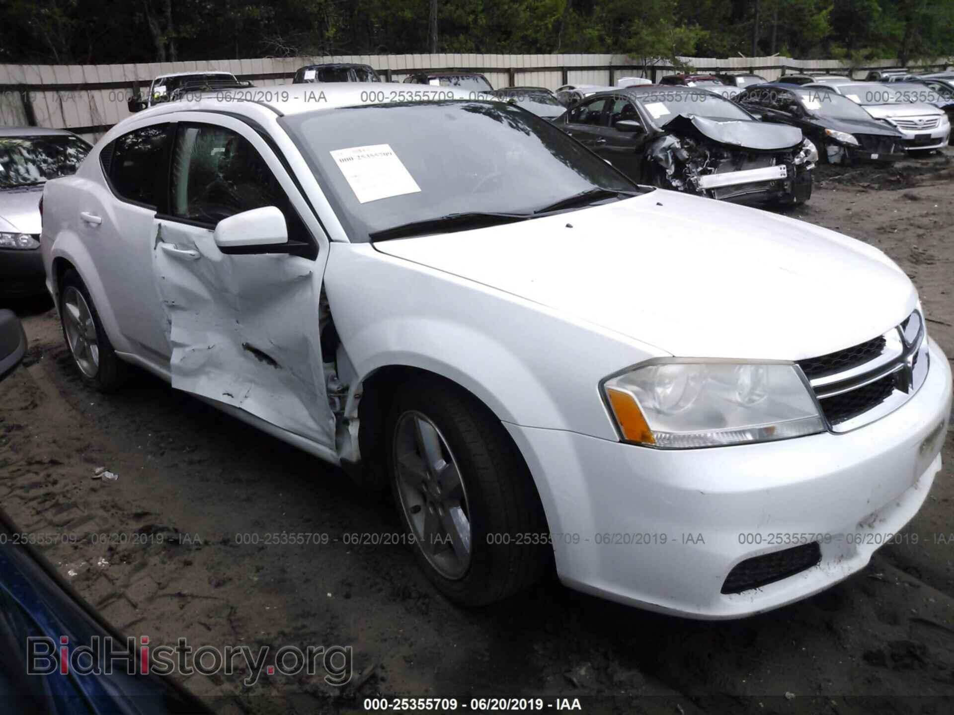Фотография 1B3BD1FBXBN588895 - DODGE AVENGER 2011