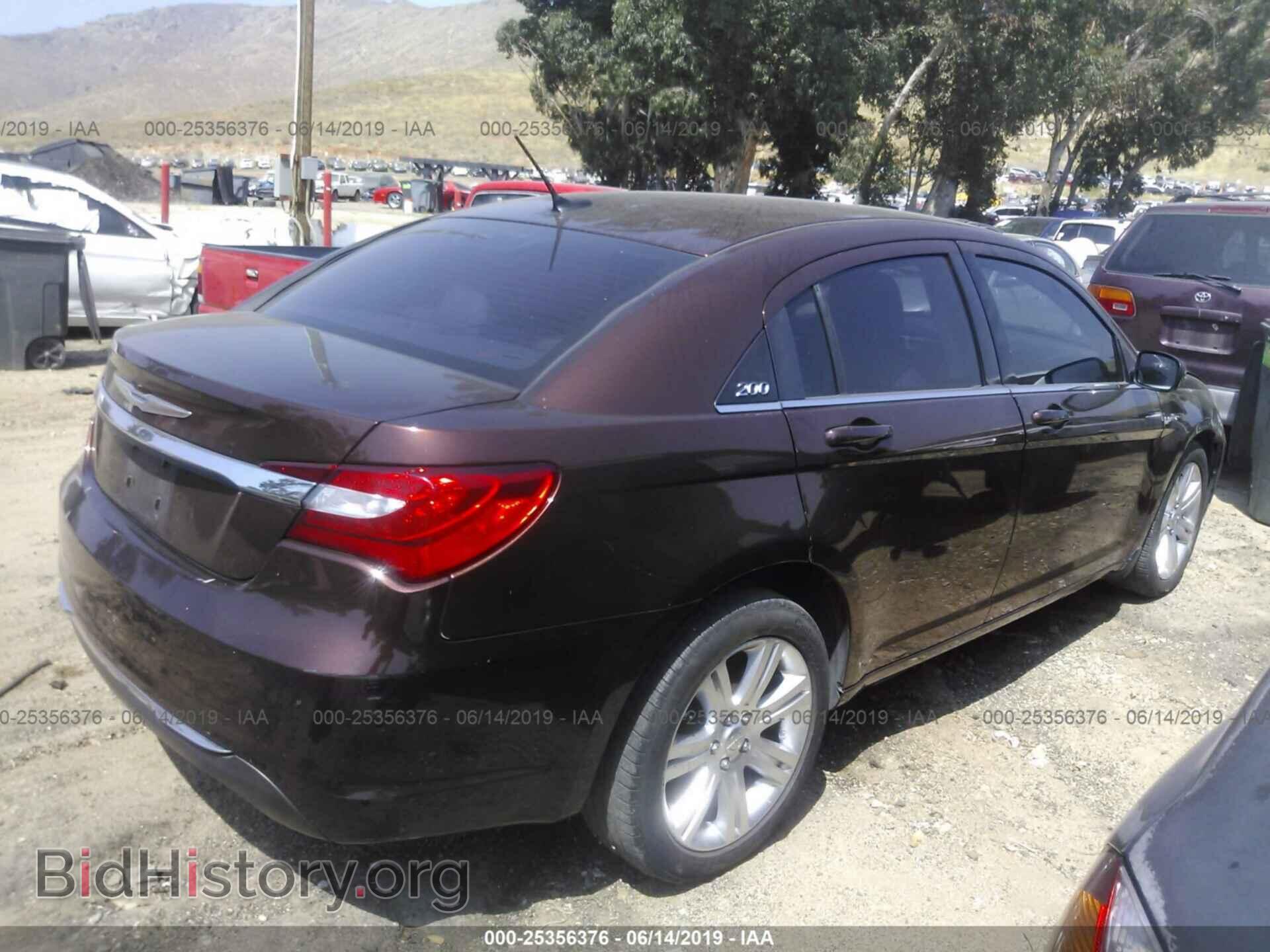 2012 CHRYSLER 200 - VIN: 1C3CCBBBXCN241655 - Фото 4