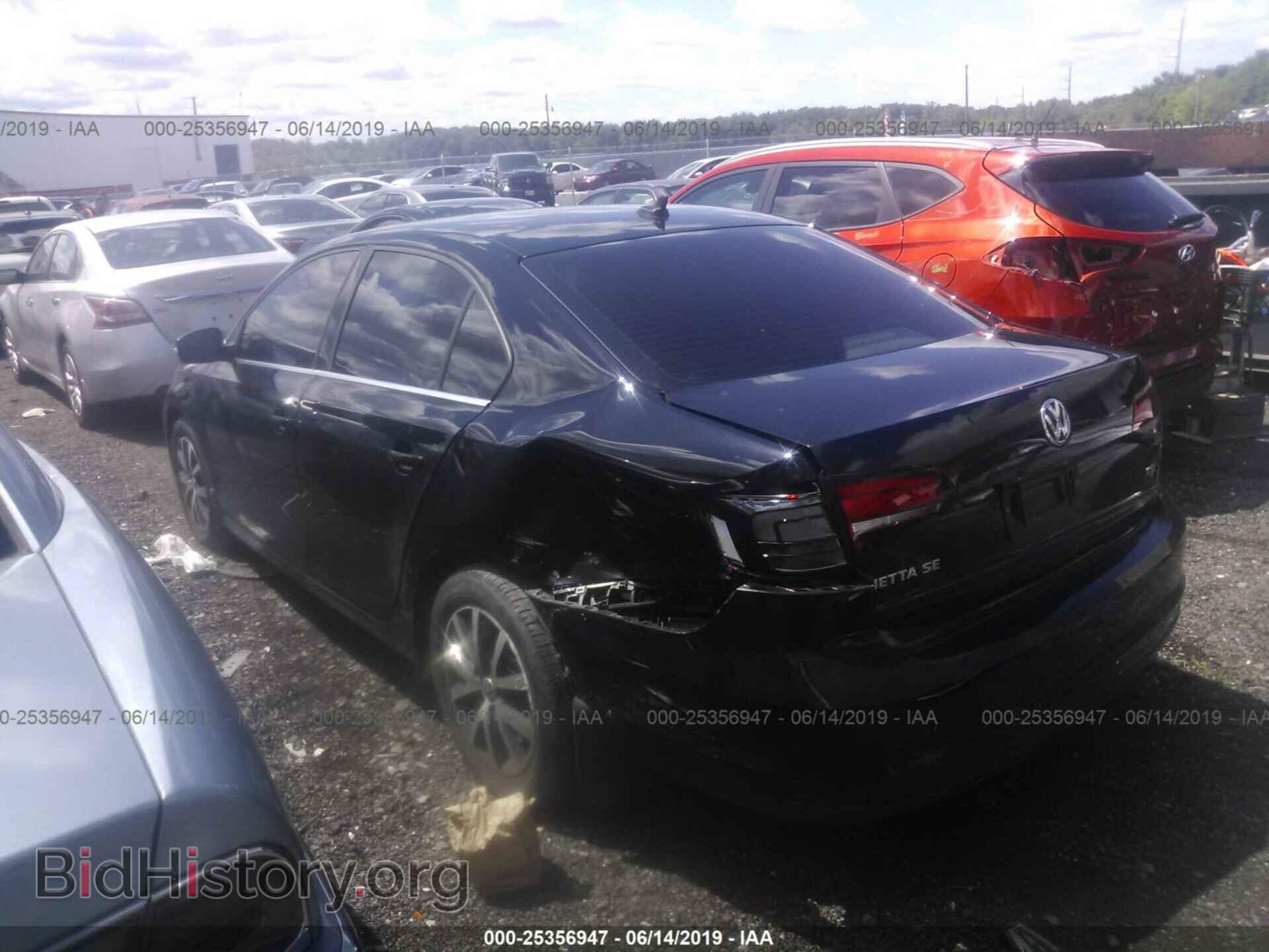 2017 VOLKSWAGEN JETTA - VIN: 3VWDB7AJ0HM229957 - Фото 3