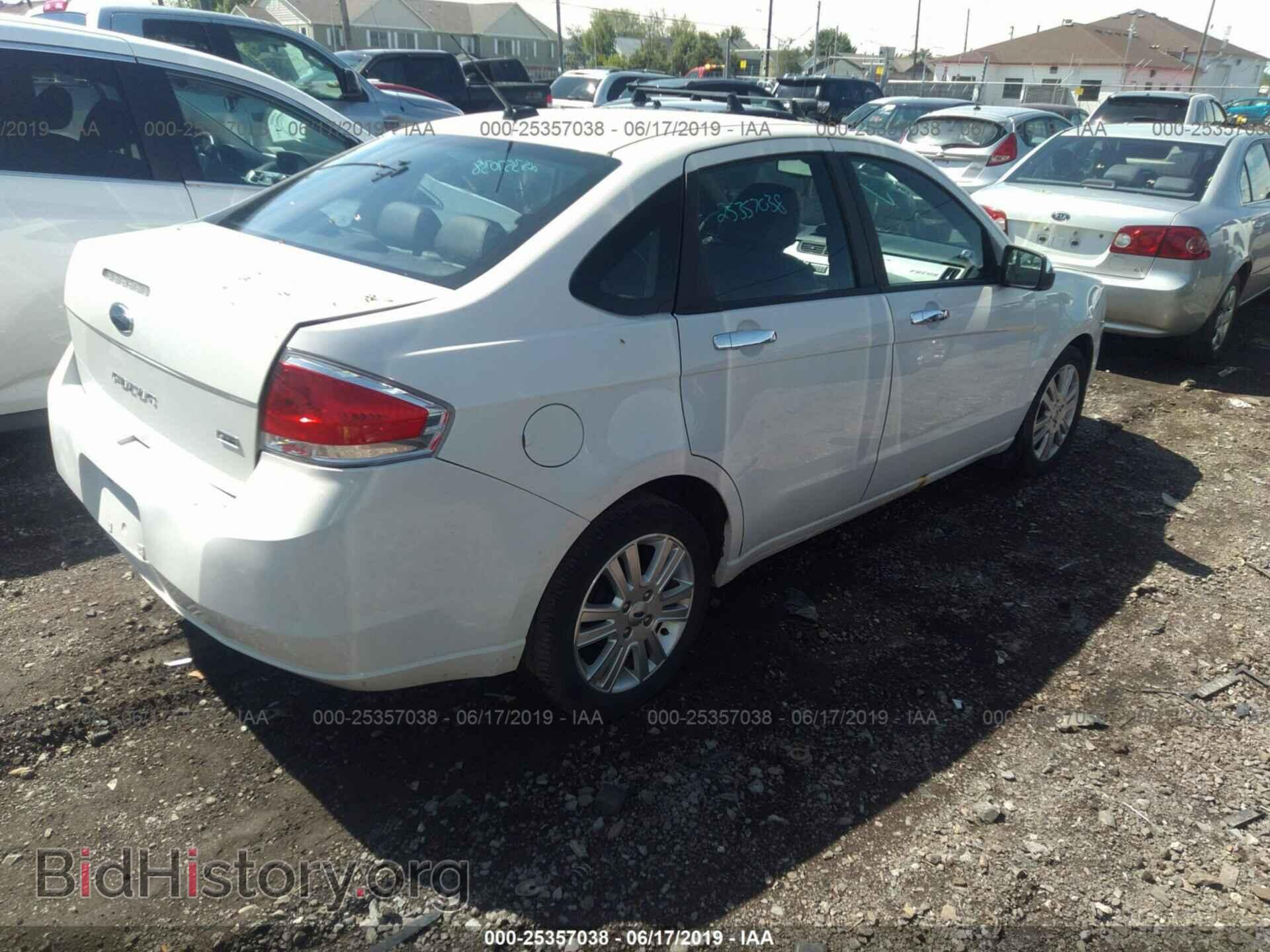2011 FORD FOCUS - VIN: 1FAHP3HN3BW194884 - Photo 4