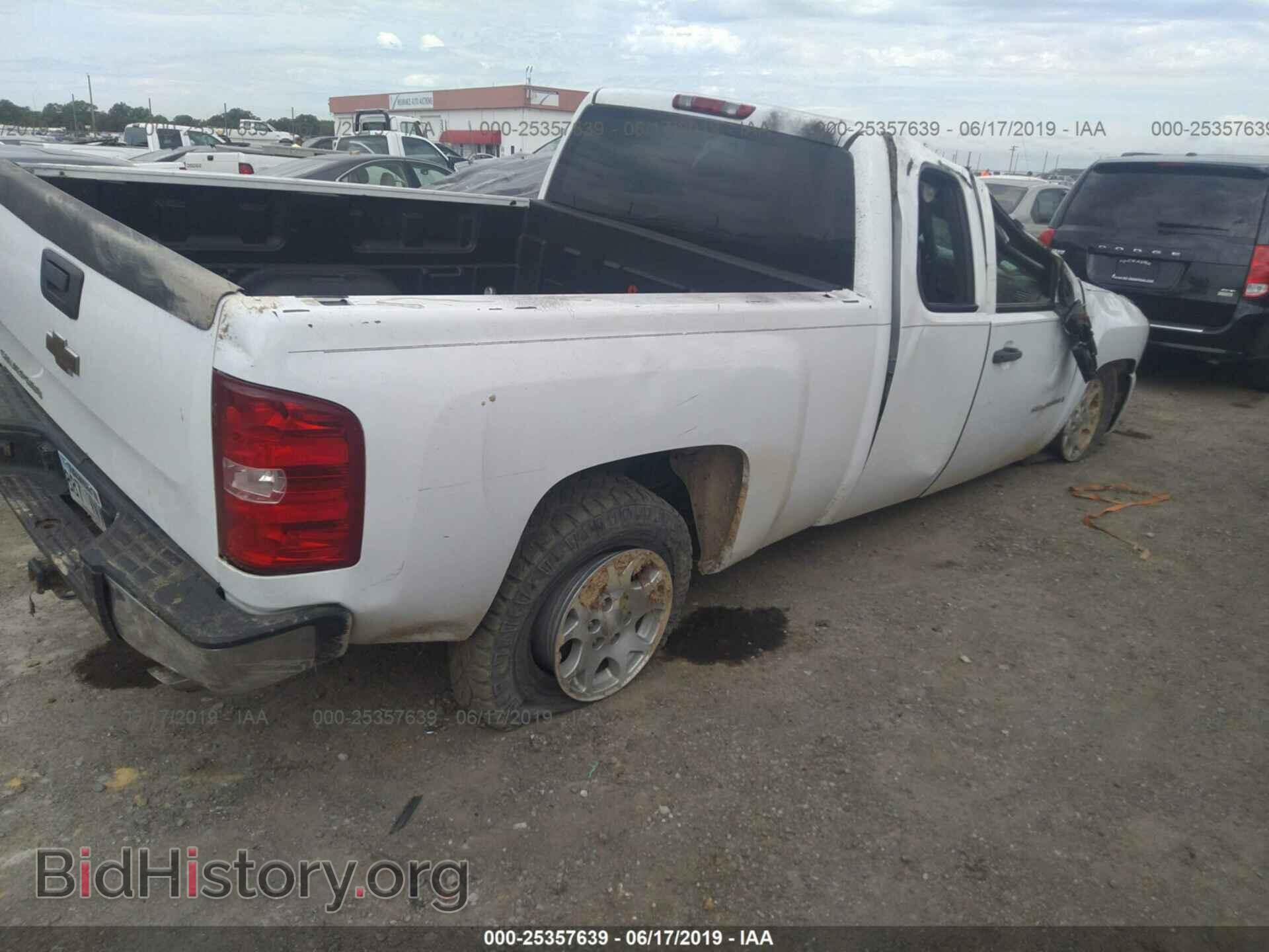 2007 CHEVROLET SILVERADO - VIN: 2GCEC19C071662756 - Photo 4