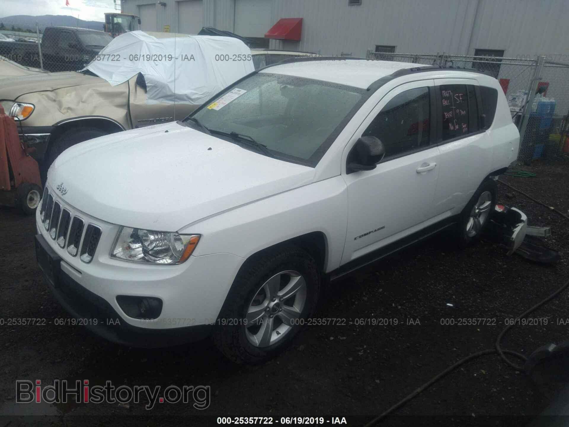 2012 JEEP COMPASS - VIN: 1C4NJDBB1CD659825 - Фото 2