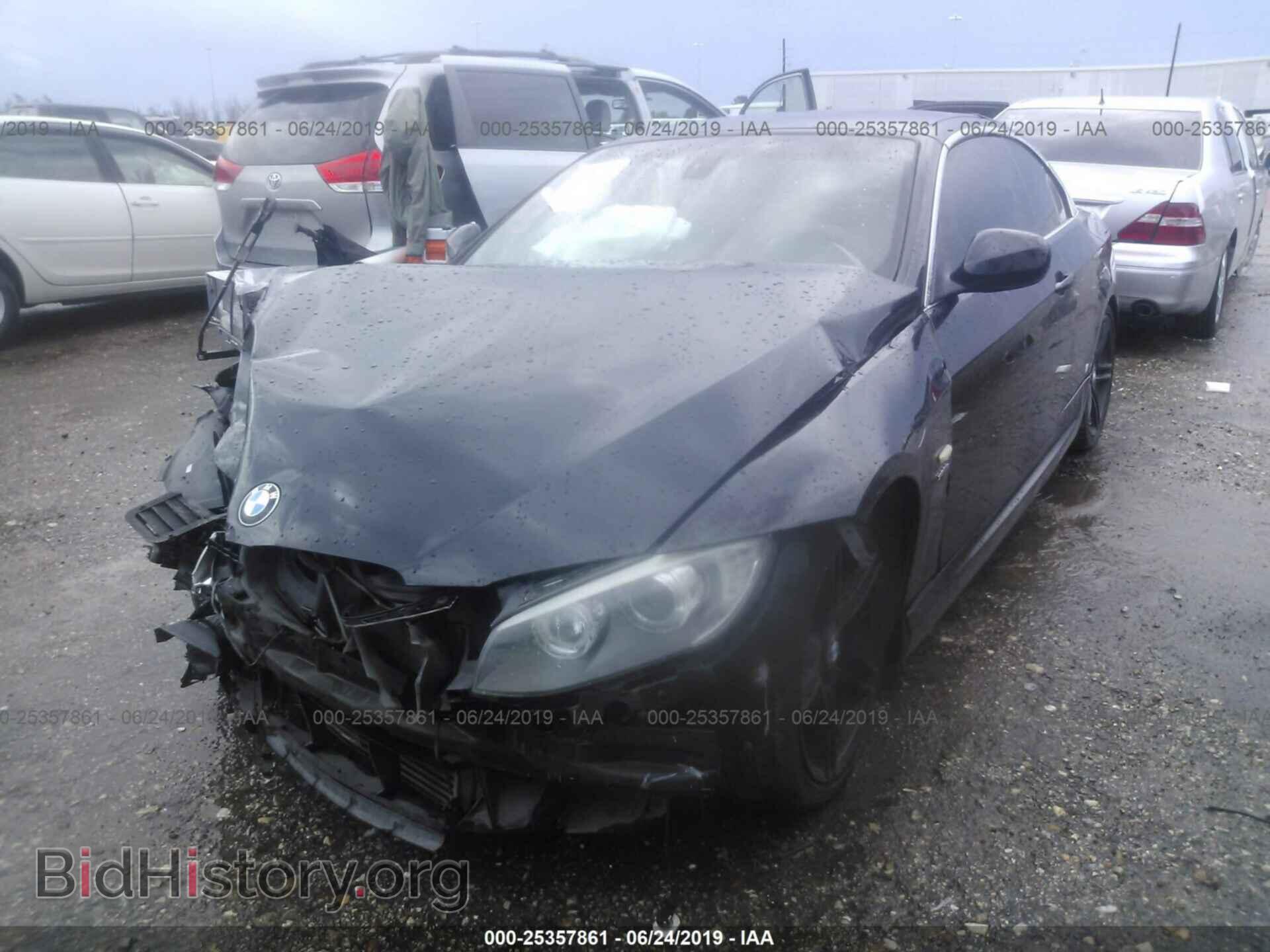 2011 BMW 335 - VIN: WBADX1C59BE394028 - Фото 2
