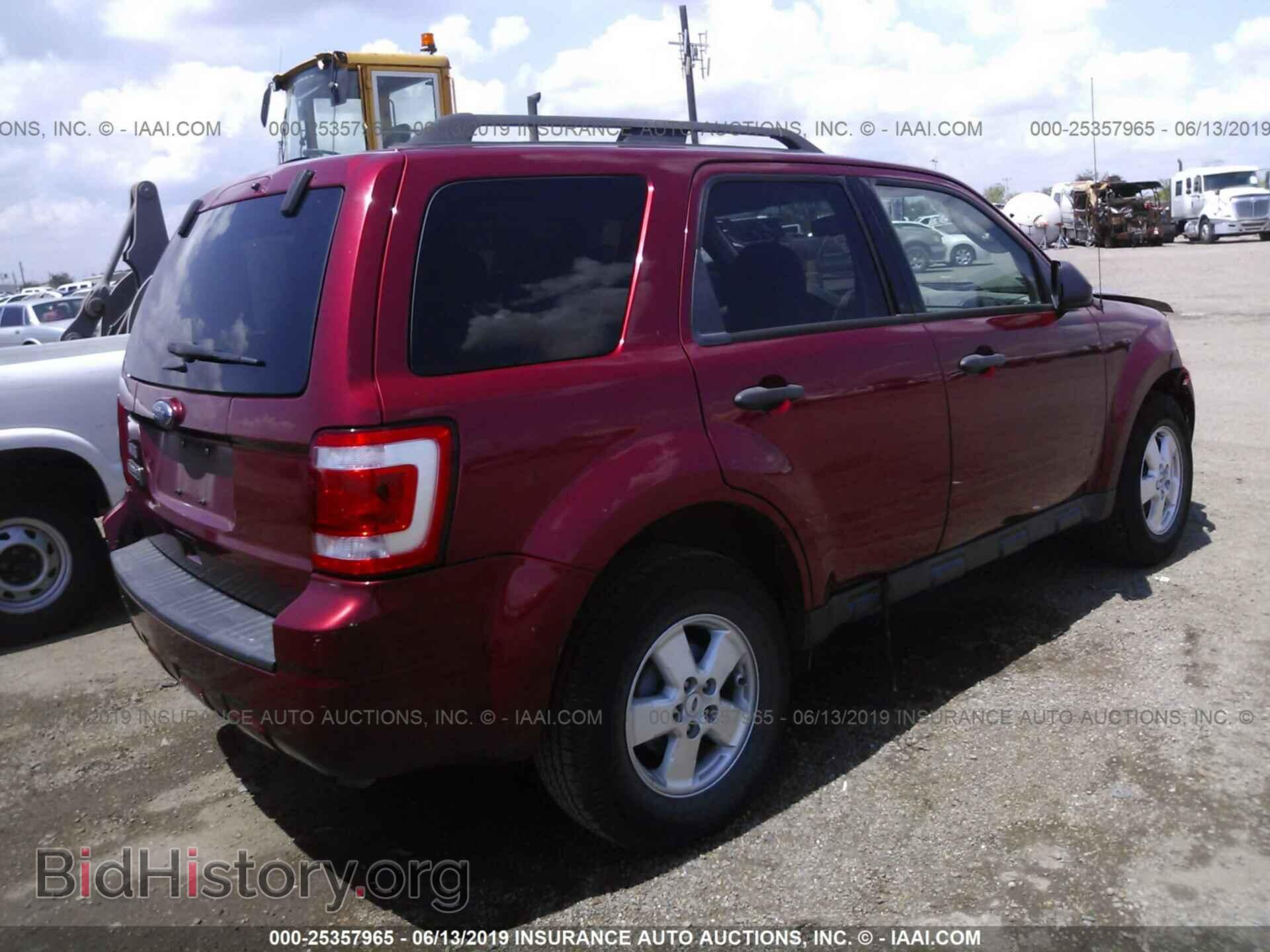 2012 FORD ESCAPE - VIN: 1FMCU0D76CKB90707 - Фото 4