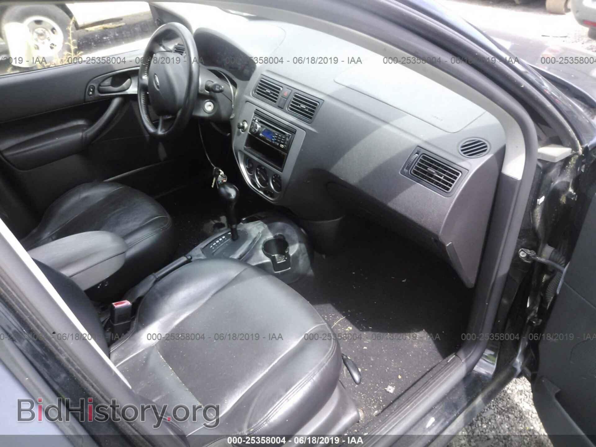 2005 FORD FOCUS - VIN: 3FAFP37N25R118332 - Фото 5