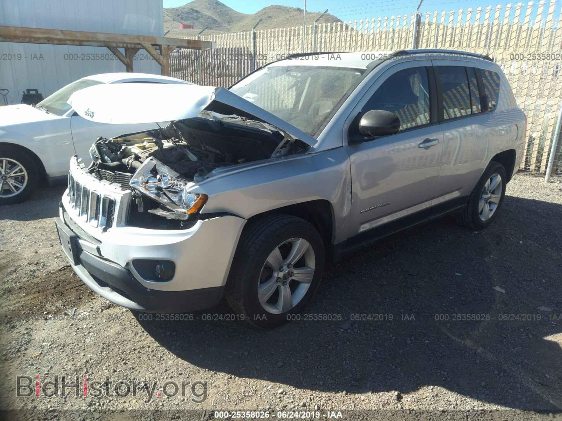 2012 JEEP COMPASS - VIN: 1C4NJDBB1CD583037 - Фото 2