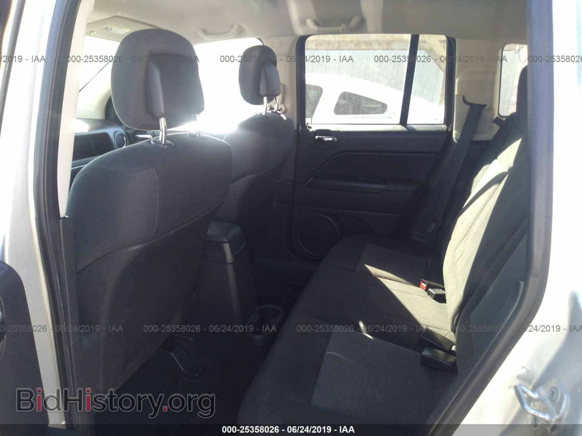 2012 JEEP COMPASS - VIN: 1C4NJDBB1CD583037 - Фото 8