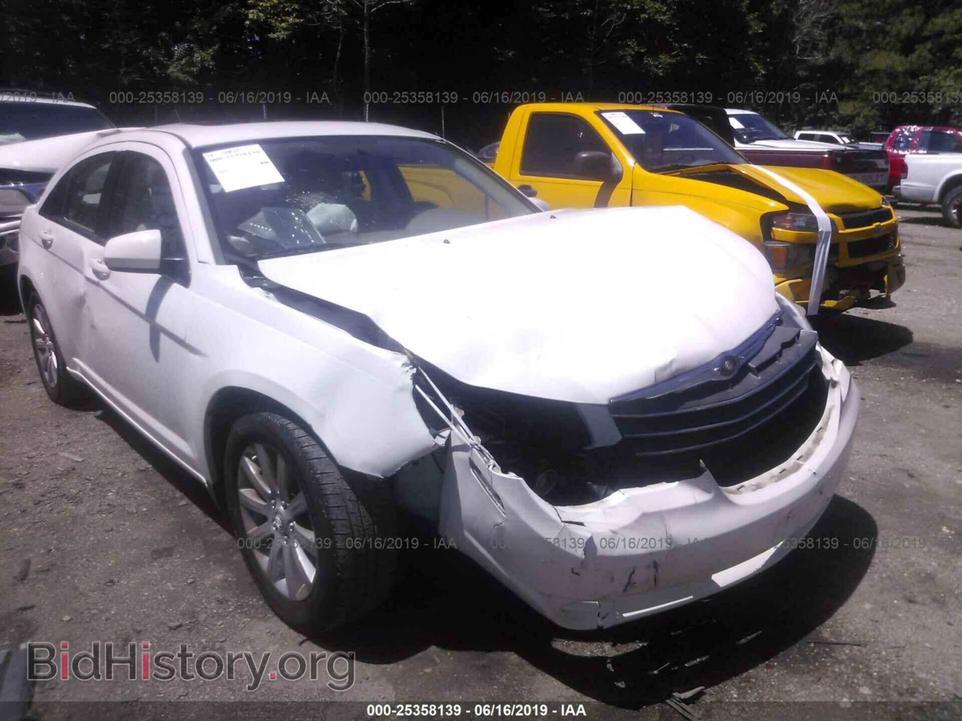 2010 CHRYSLER SEBRING - VIN: 1C3CC5FB5AN214520 - Фото 6