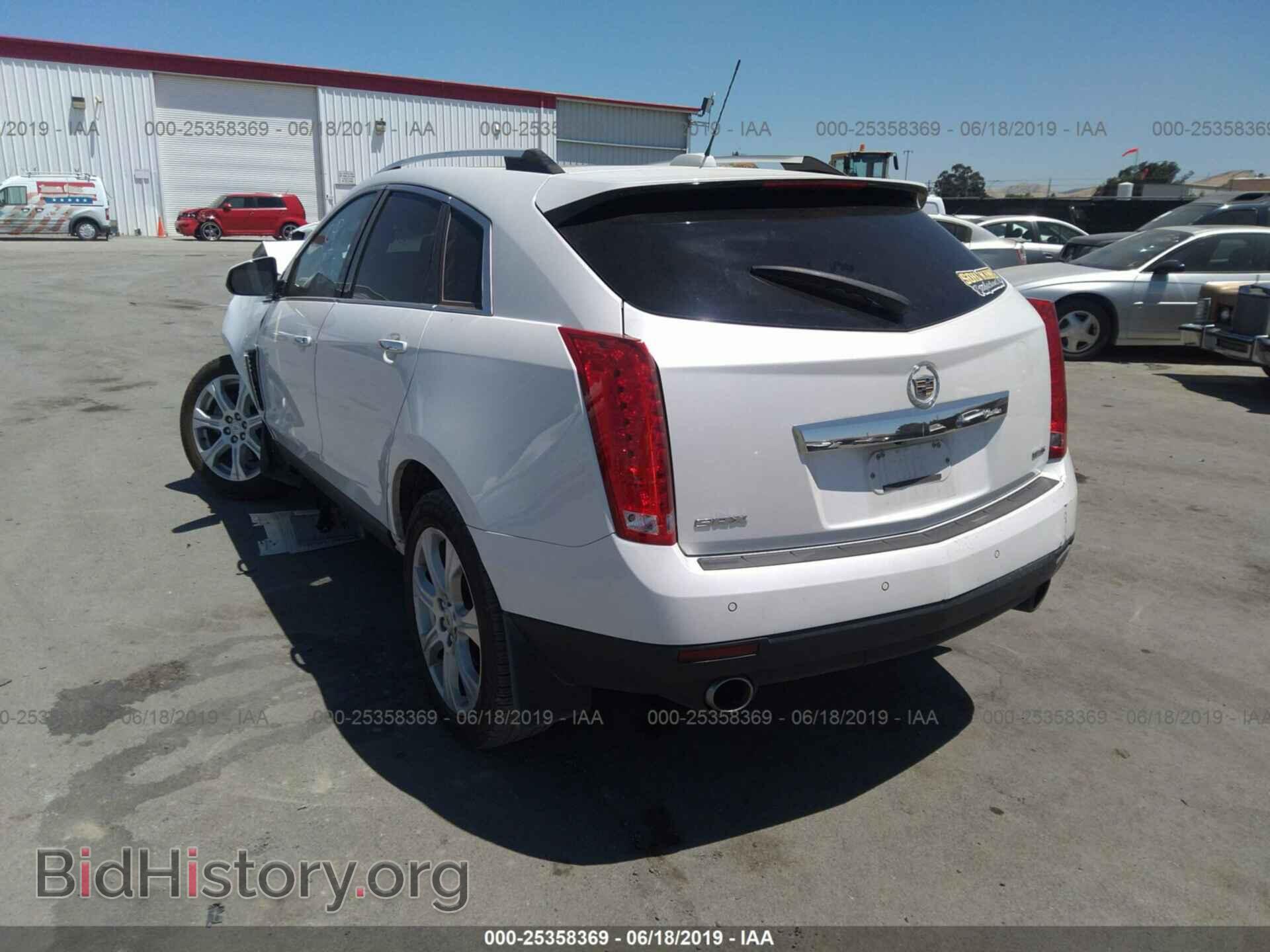 2016 CADILLAC SRX - VIN: 3GYFNCE3XGS544079 - Photo 3