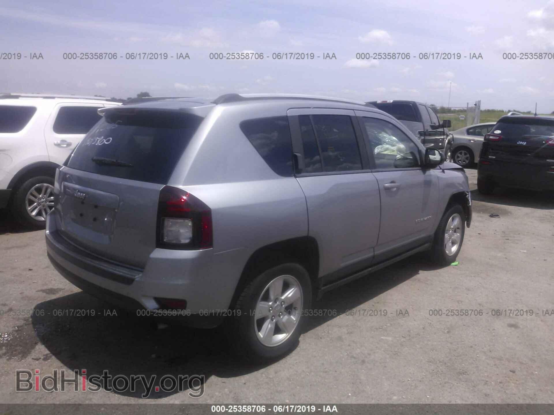 2015 JEEP COMPASS - VIN: 1C4NJCBAXFD413247 - Фото 4