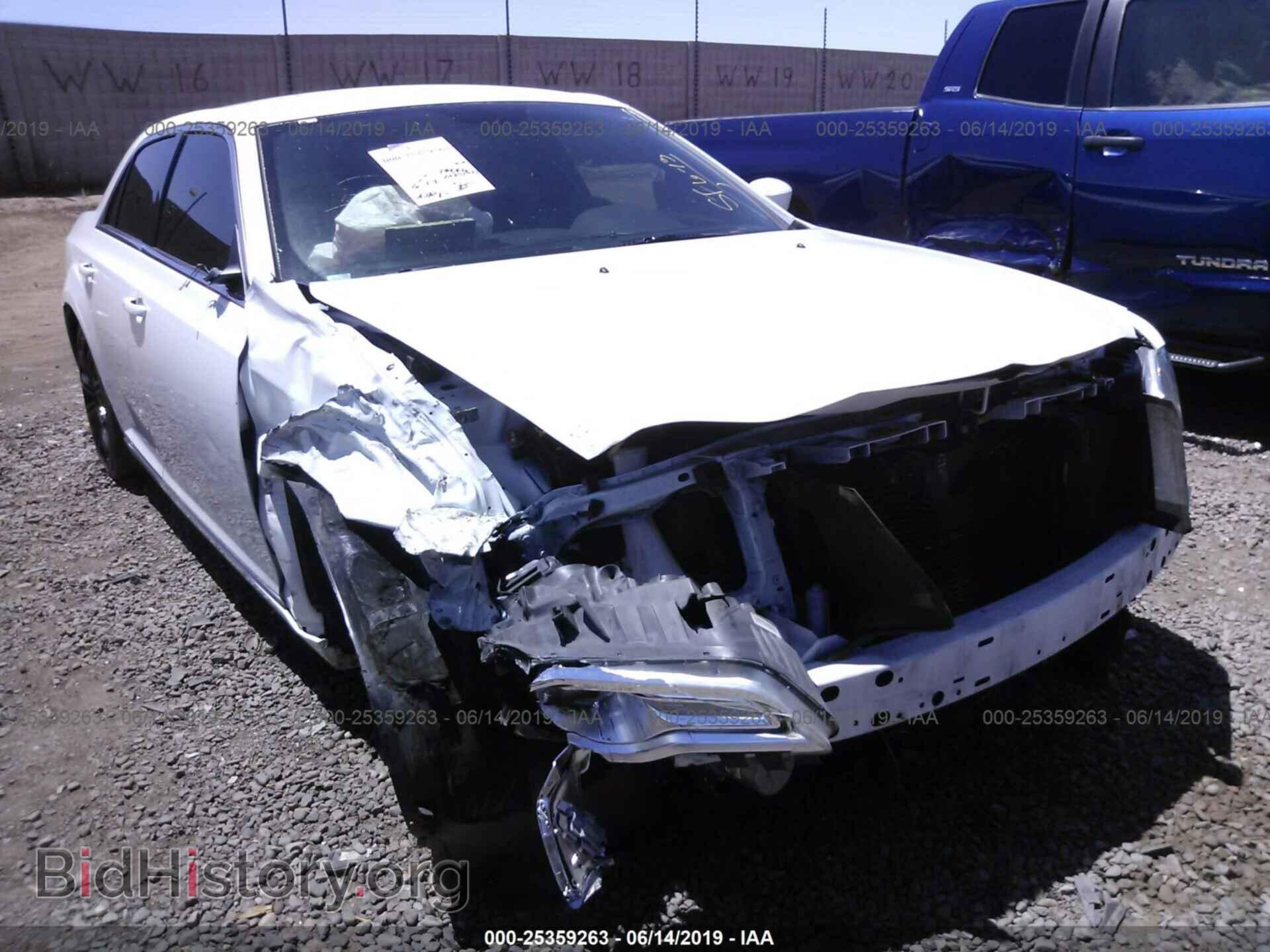 2014 CHRYSLER 300 - VIN: 2C3CCAAG5EH378828 - Фото 6