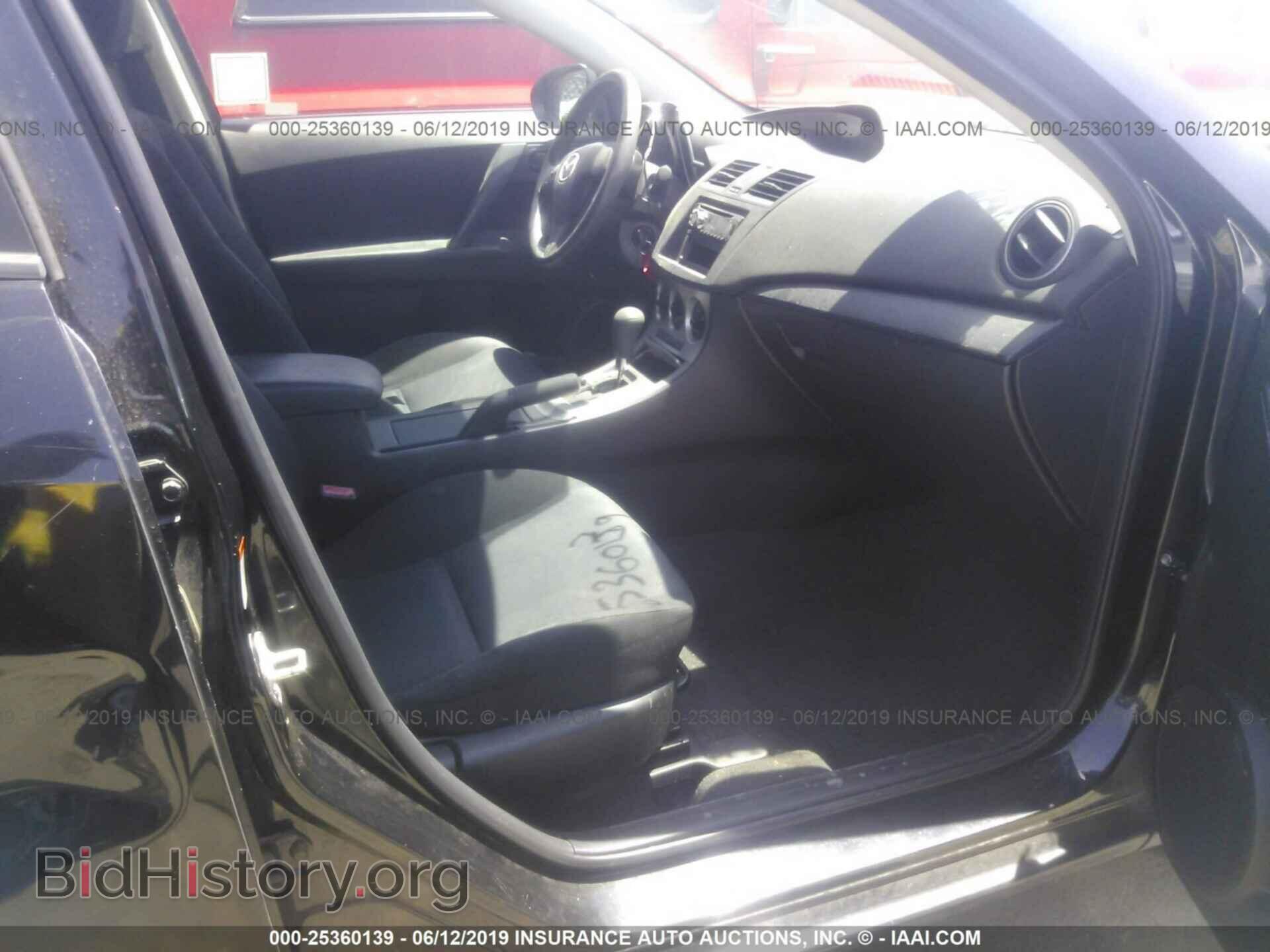 2011 MAZDA 3 - VIN: JM1BL1UG8B1394583 - Photo 5