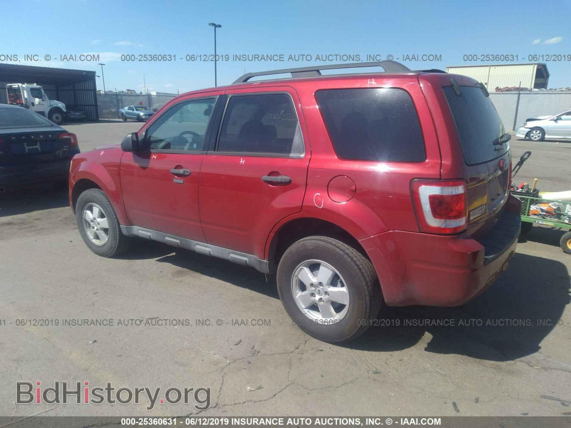 2011 FORD ESCAPE - VIN: 1FMCU0D74BKB47465 - Photo 3
